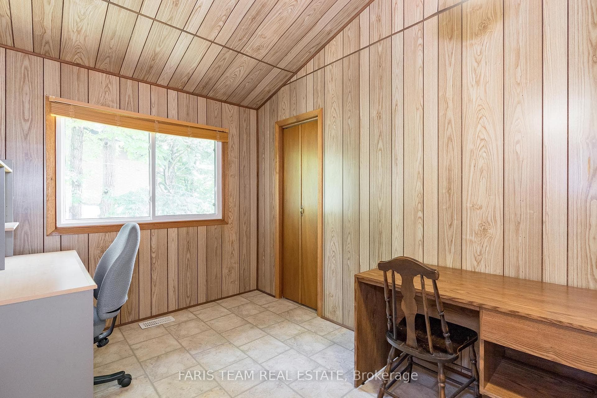 129 Moreau Parkway photo 13