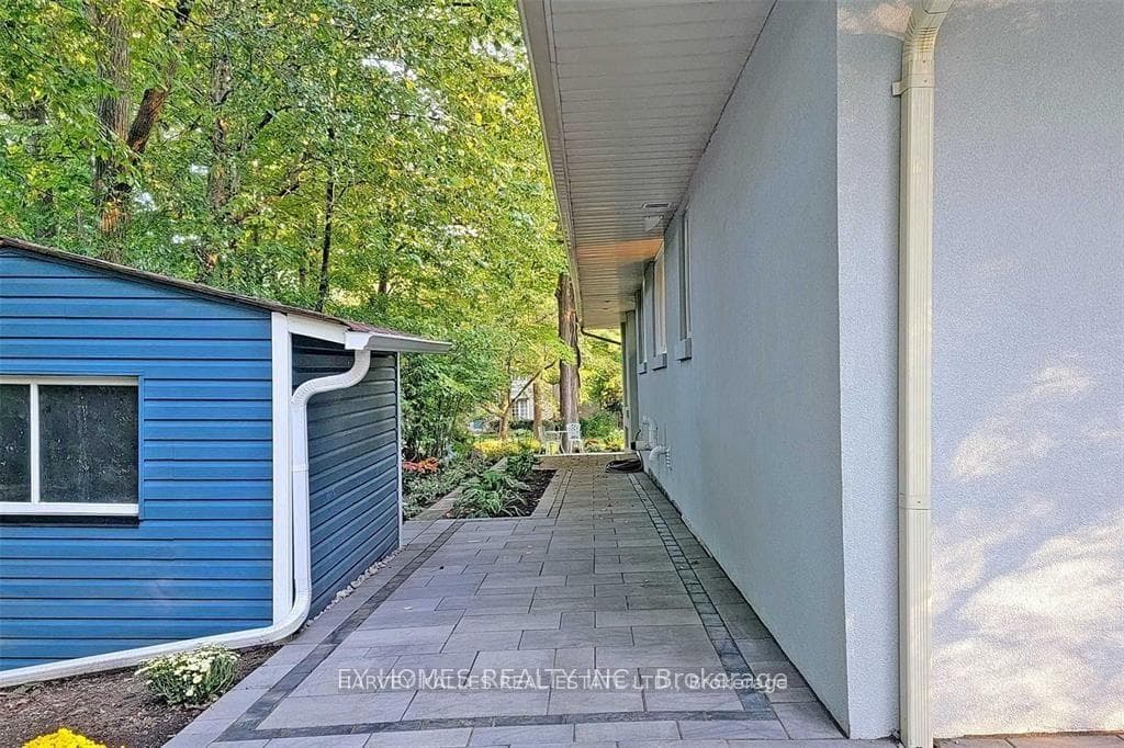 59 Hemingway Crescent Unit Front photo 22