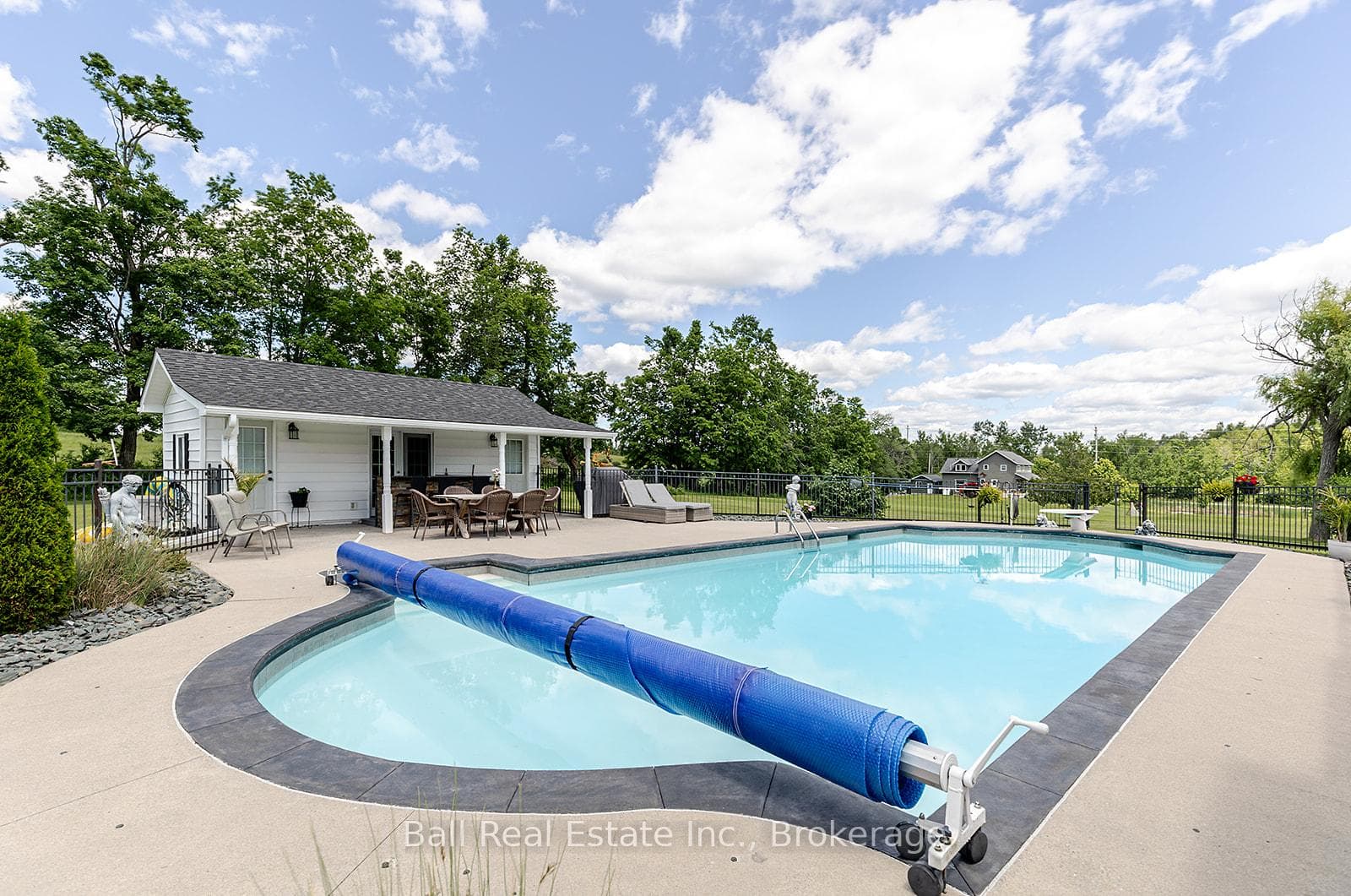 734 Tara Road photo 40