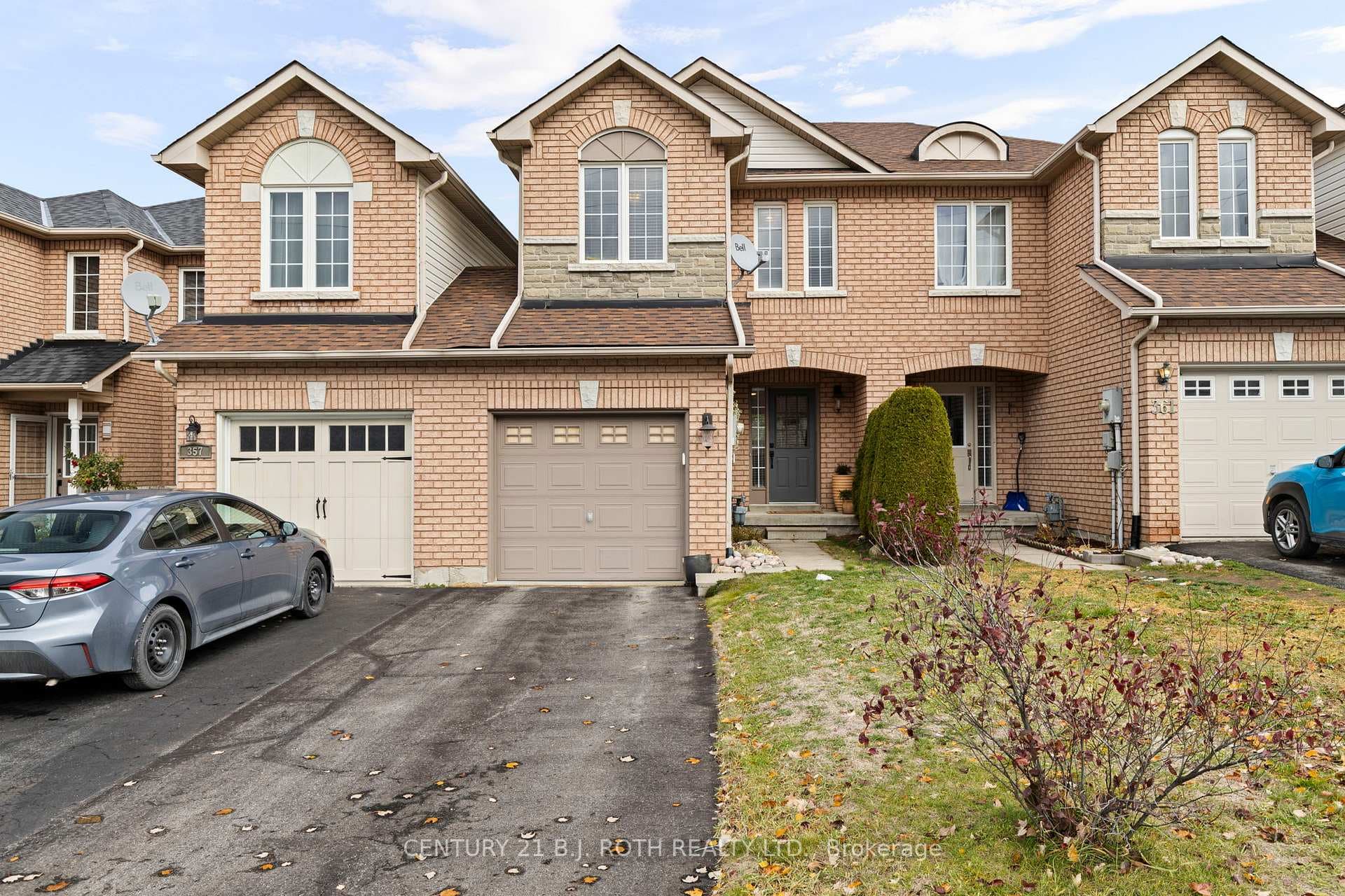 359 FERNDALE Drive photo 1