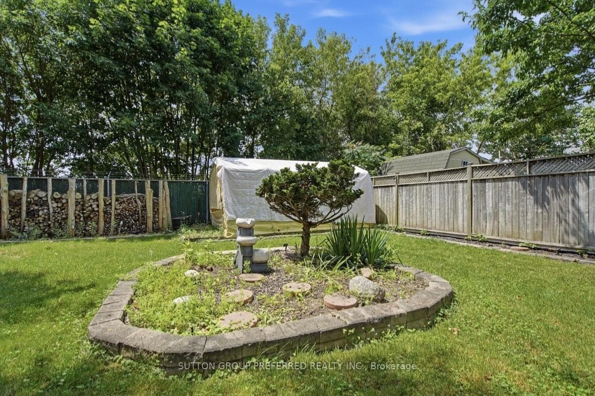 385 Avondale Road photo 23