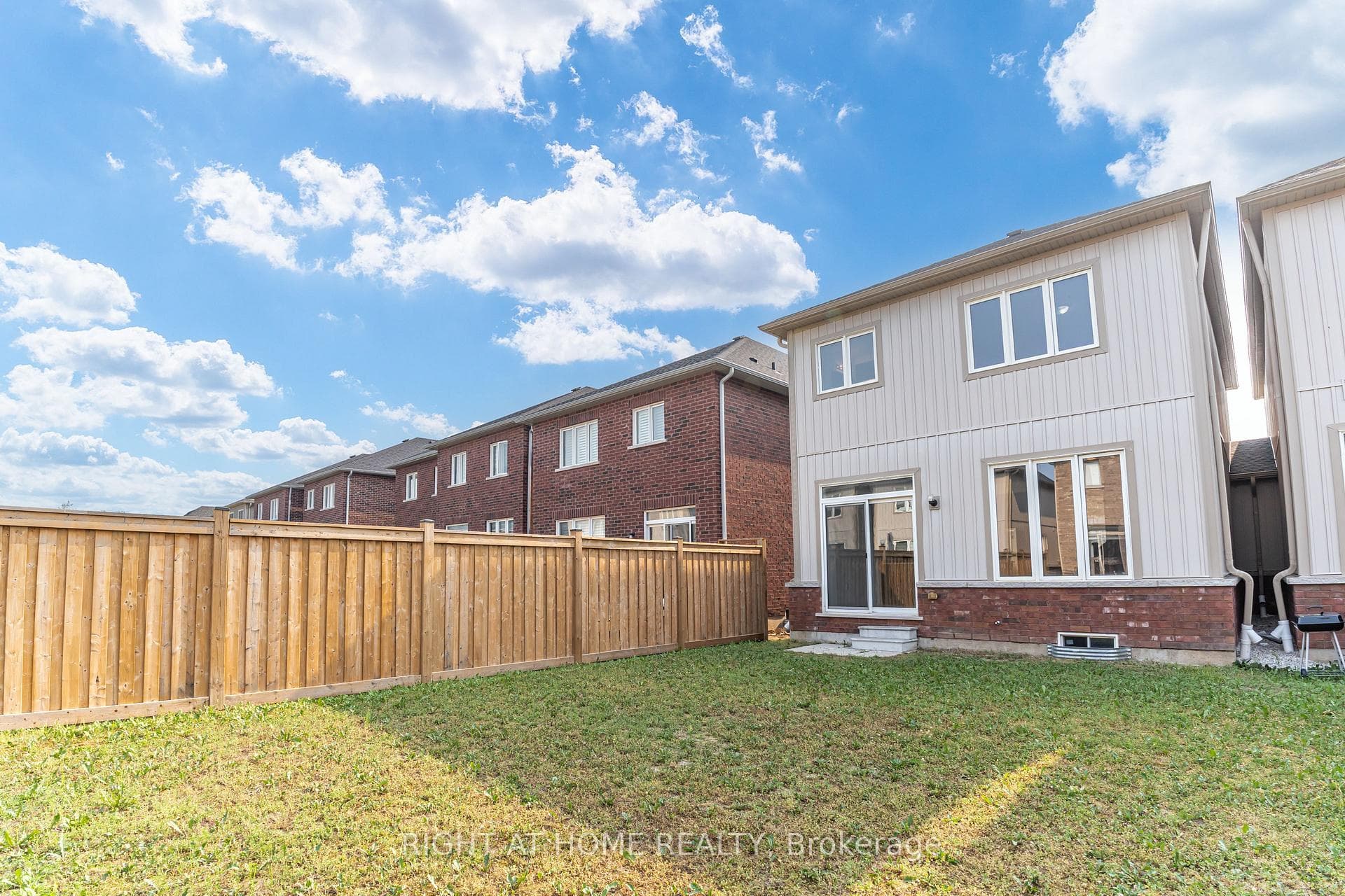 9 BAILEY Street photo 38