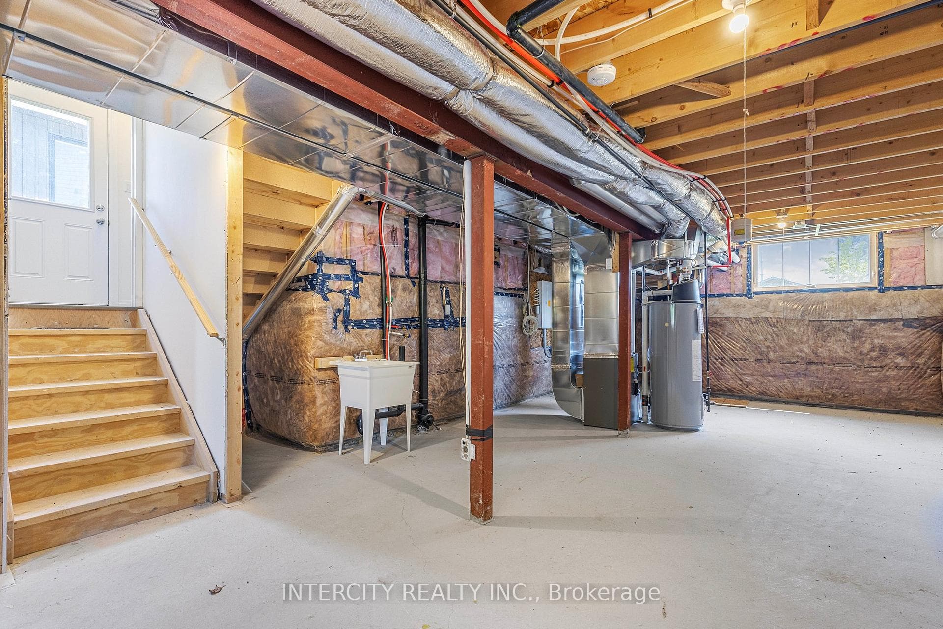 341 Quebec Street photo 29