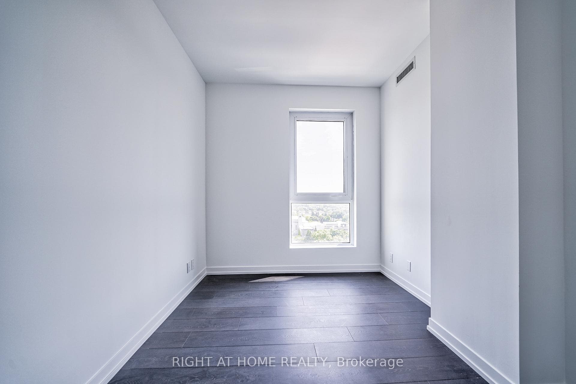 2020 Bathurst Street Unit 1821 photo 20