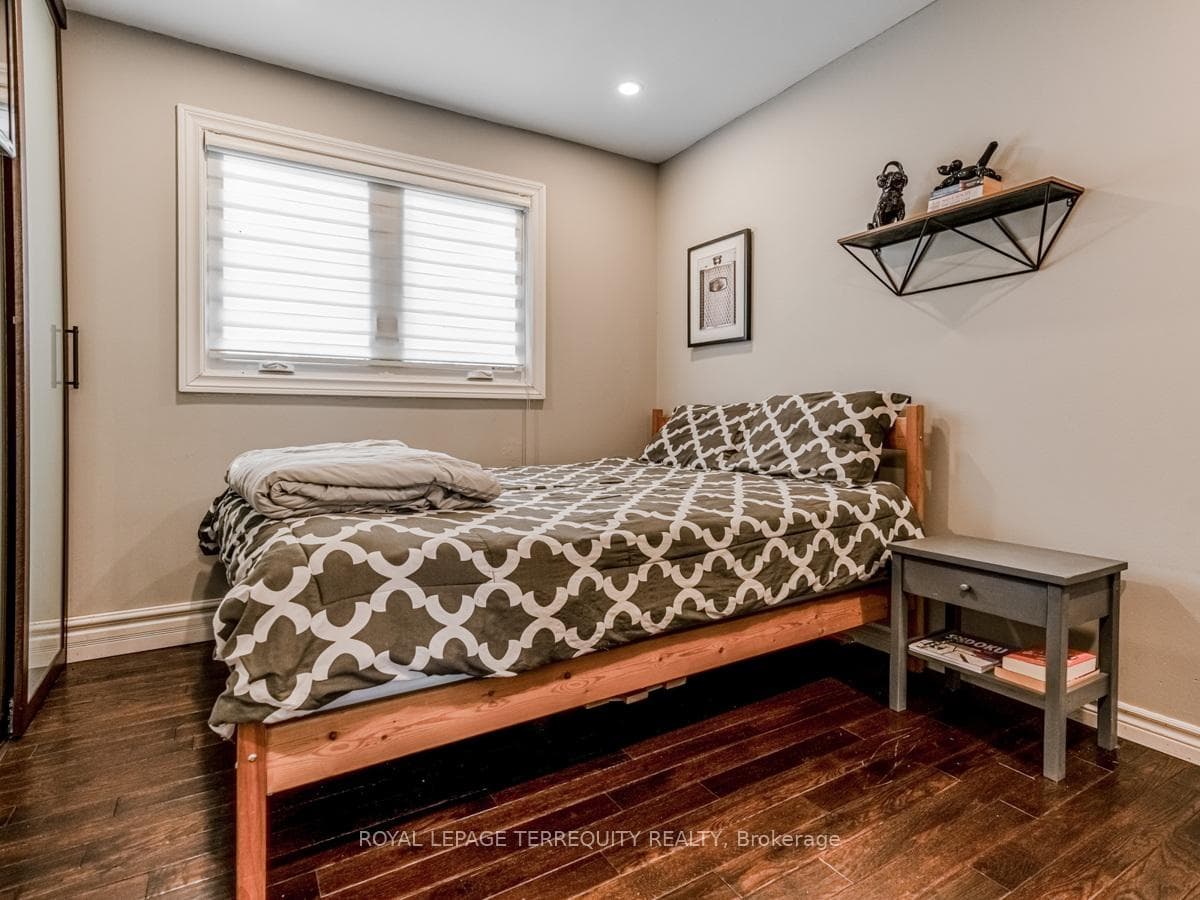 88 Forest Court photo 22