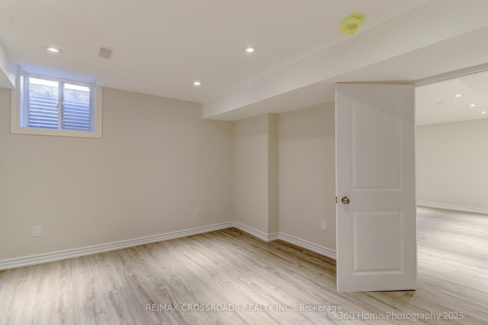 305 Old Harwood Avenue photo 5