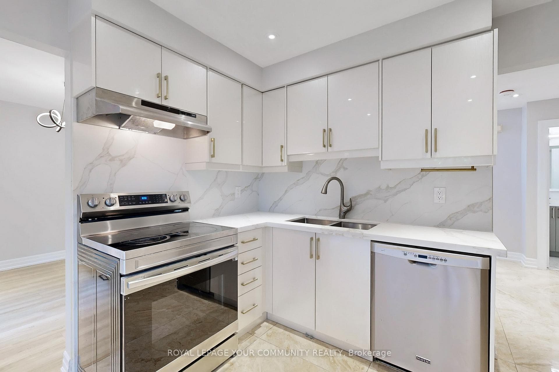 51 Houseman Crescent Unit Main Floor photo 23