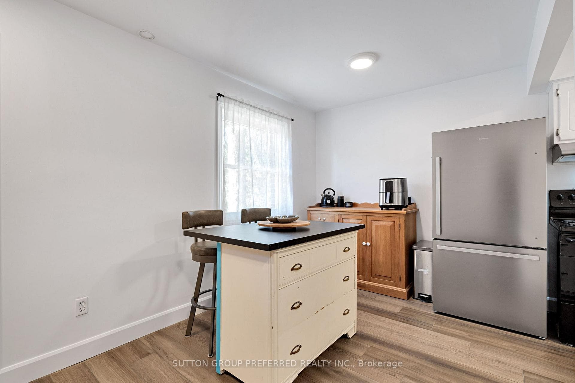 411 Wilkins Street photo 6