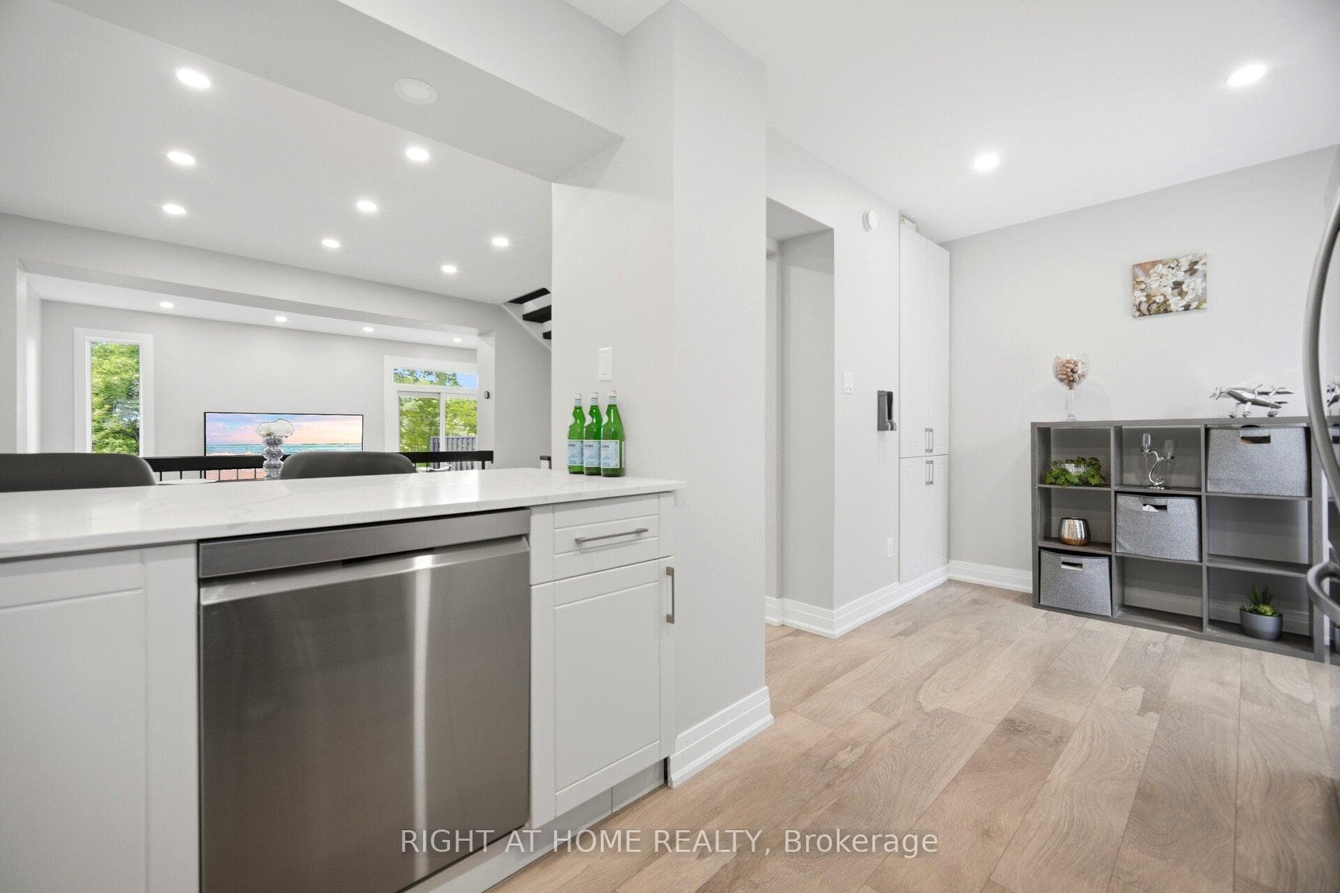 24 REID Drive Unit 8 photo 20