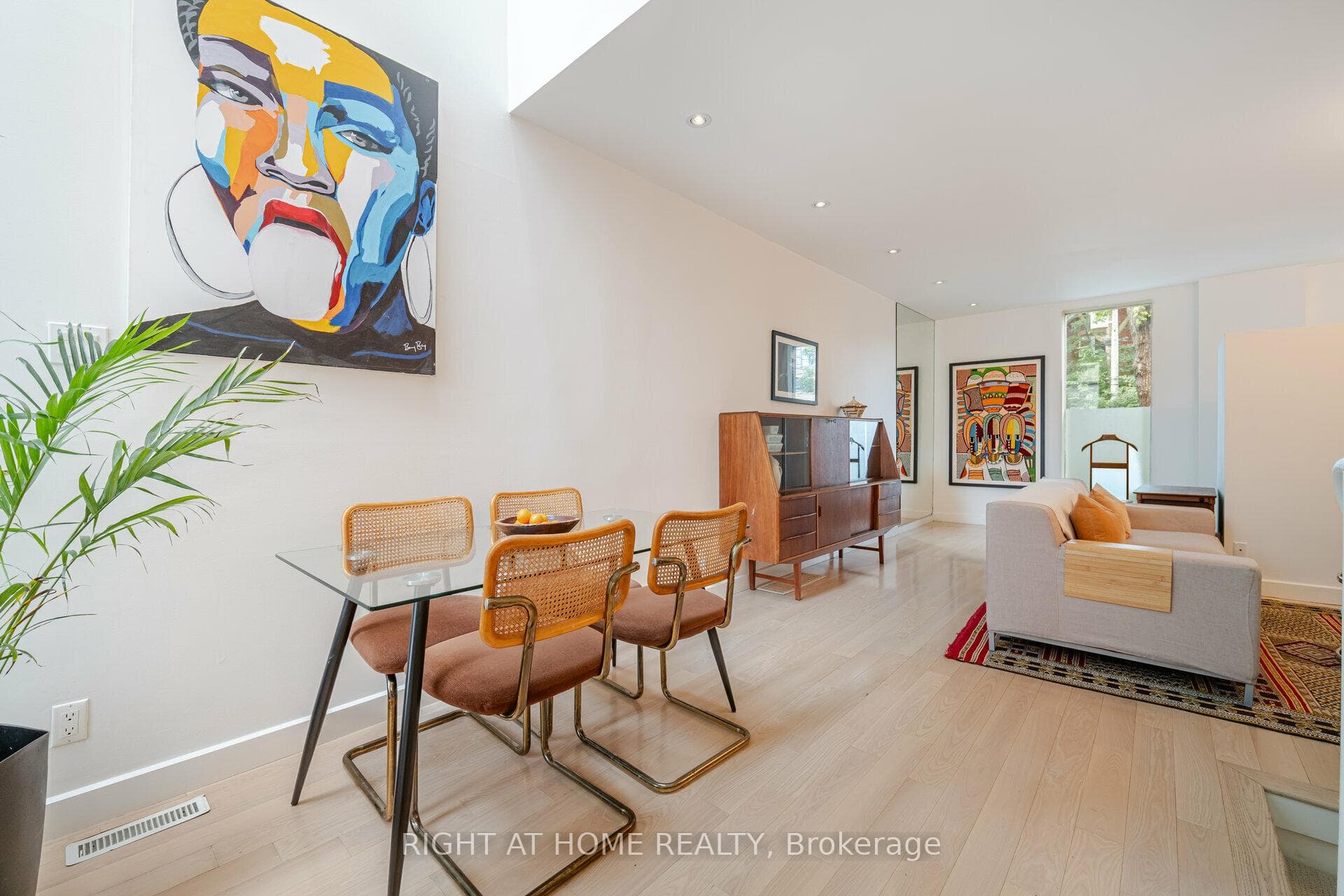 265 Berkeley Street photo 6