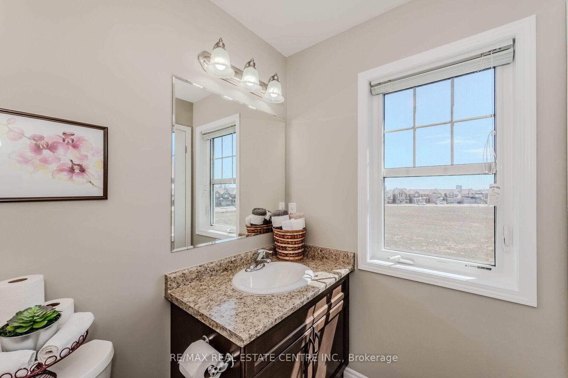 92 Bannister Crescent photo 18