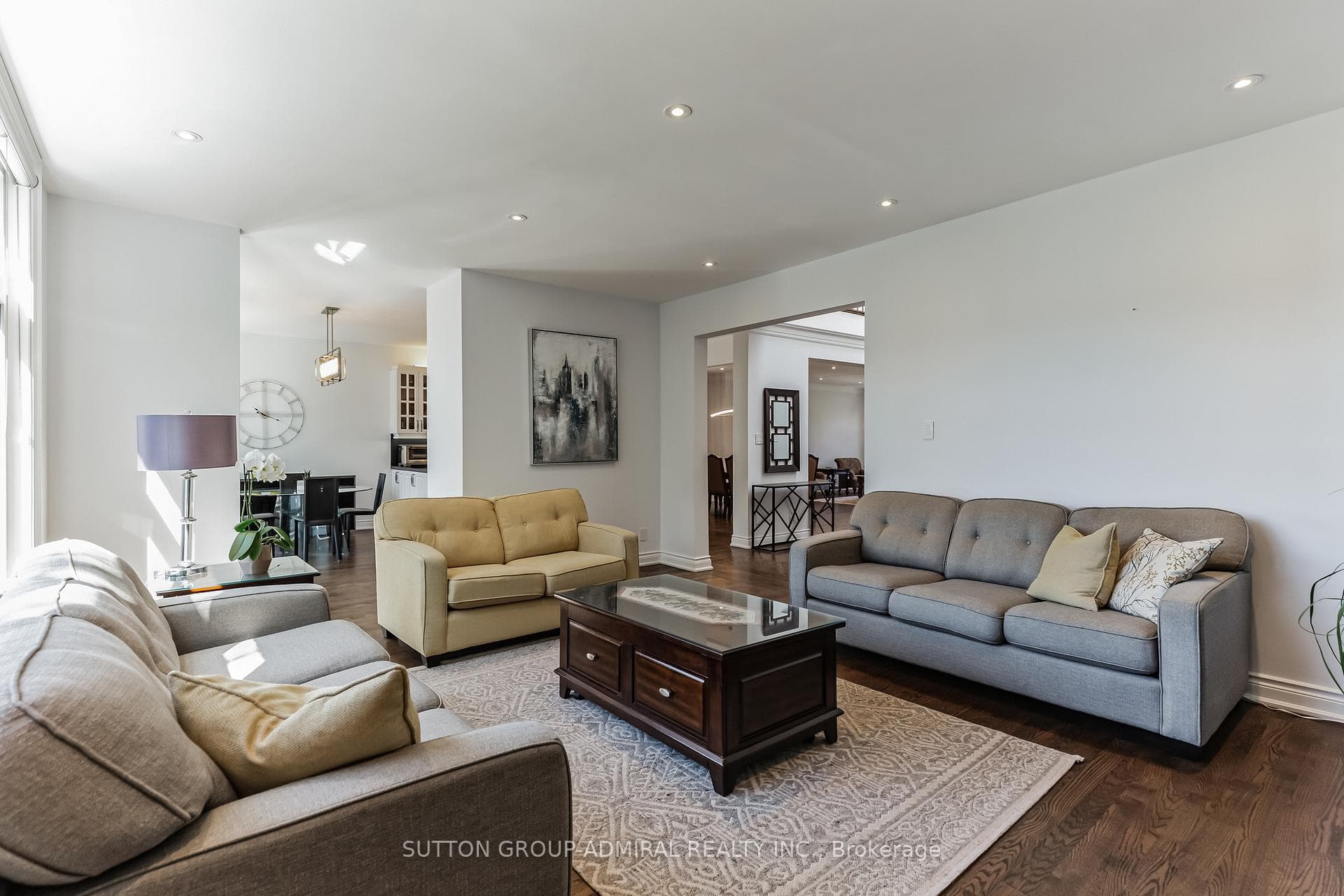 219 Moore Park Avenue photo 9