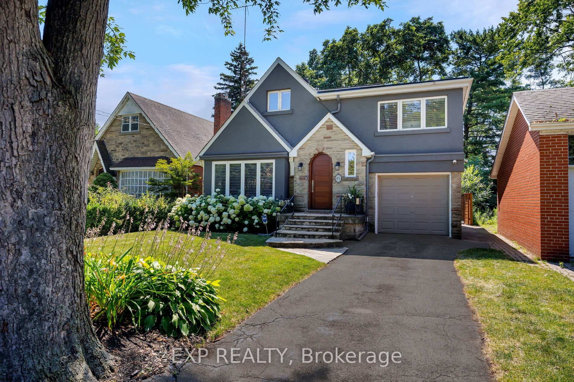 870 Royal York Road photo 48