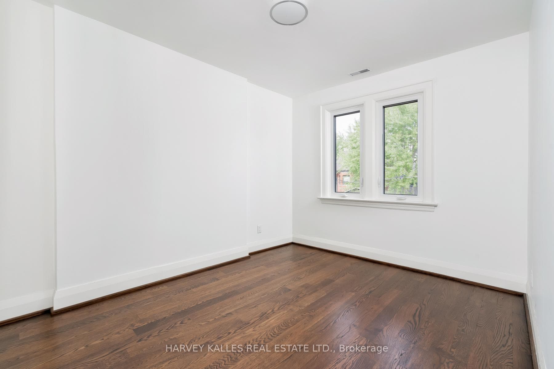 104 Lauder Avenue photo 28