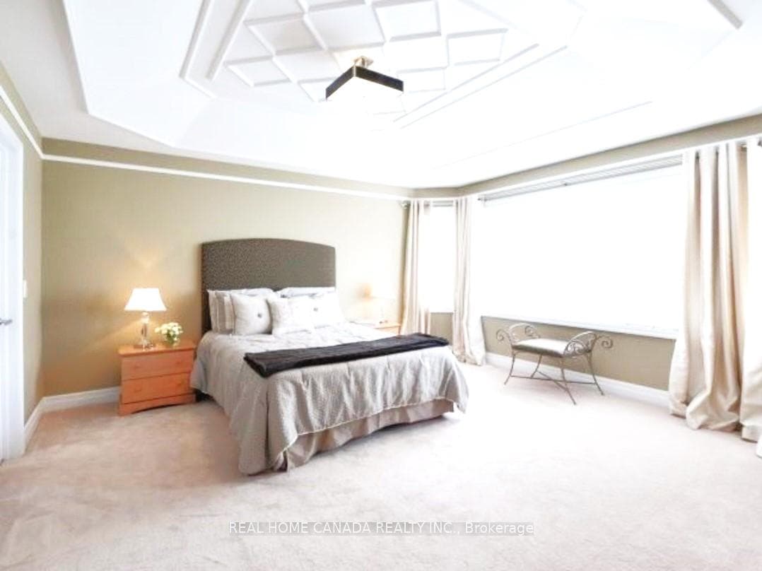 190 Forbes Terrace photo 17