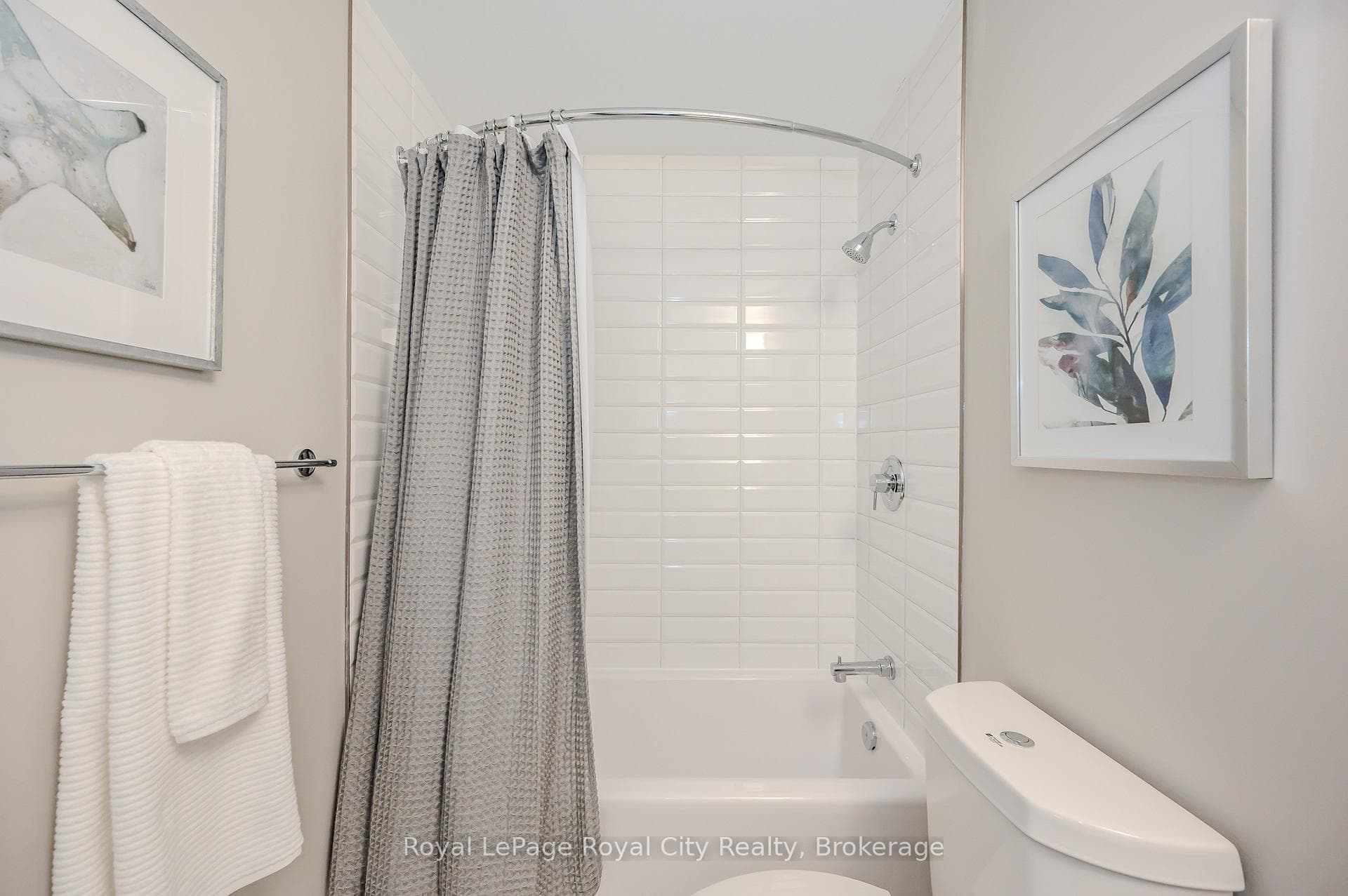 332 Gosling Gardens Unit 312 photo 24