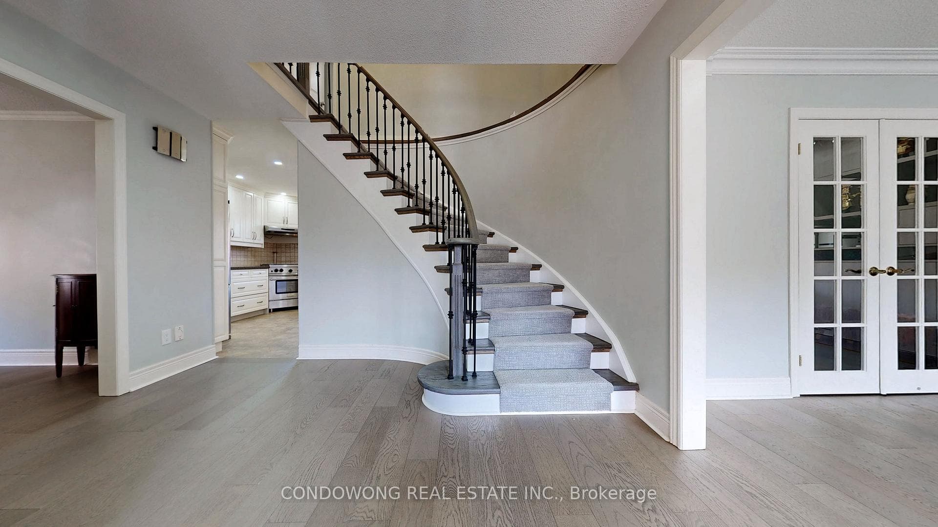 97 Longwater Chase photo 10