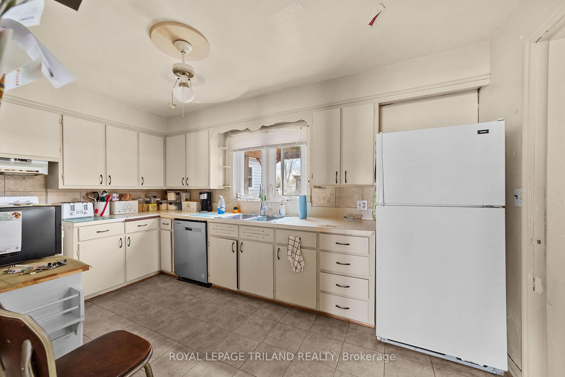 22929 Hagerty Road photo 9