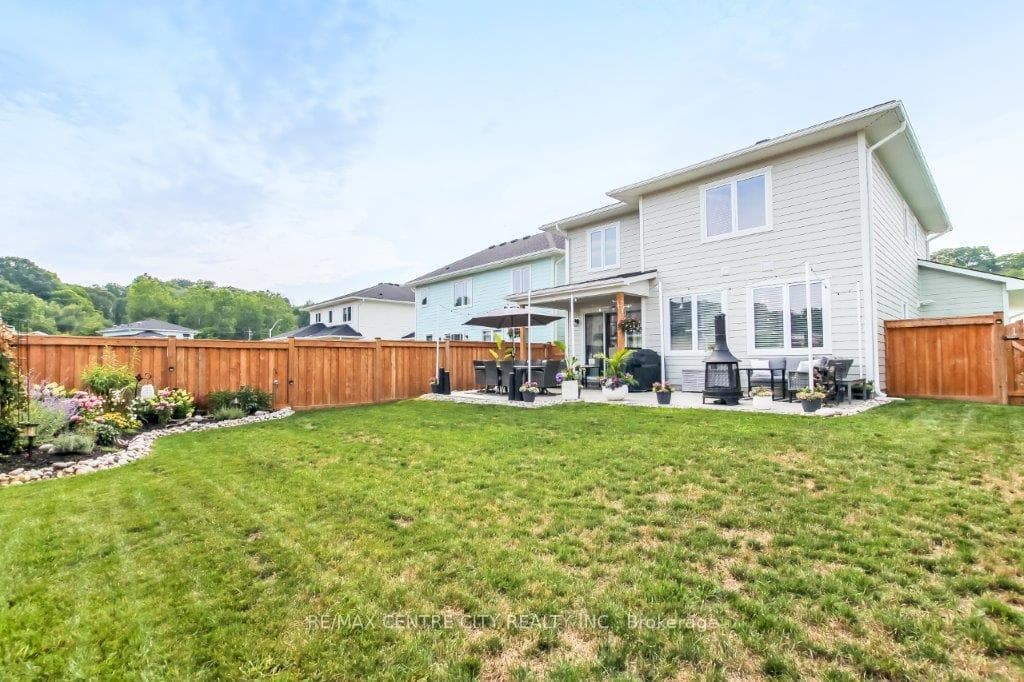 416 Breakwater Boulevard photo 36