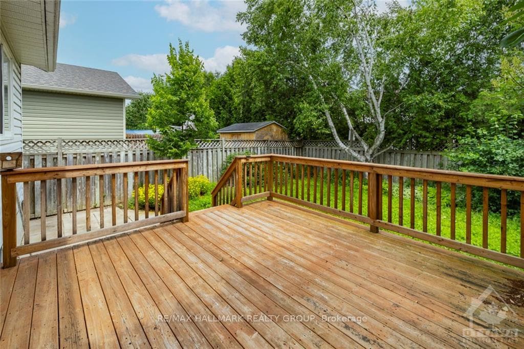 102 BARCLAY Street photo 20