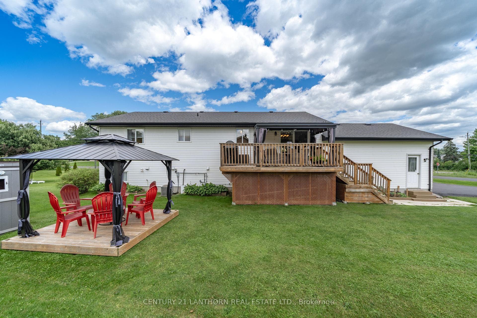 8 Parkside Road photo 33