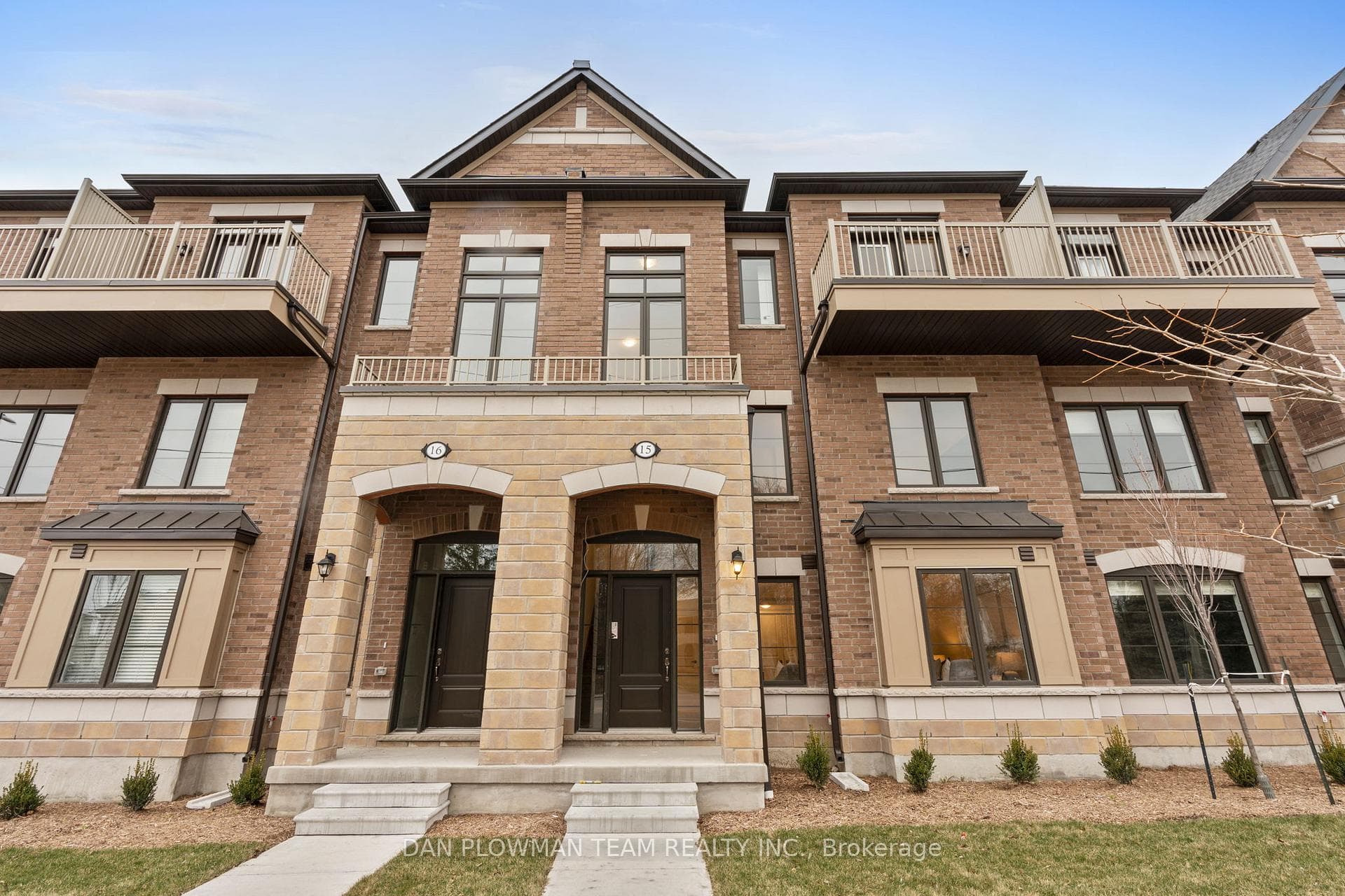 1480 Altona Road Unit 15 photo 4
