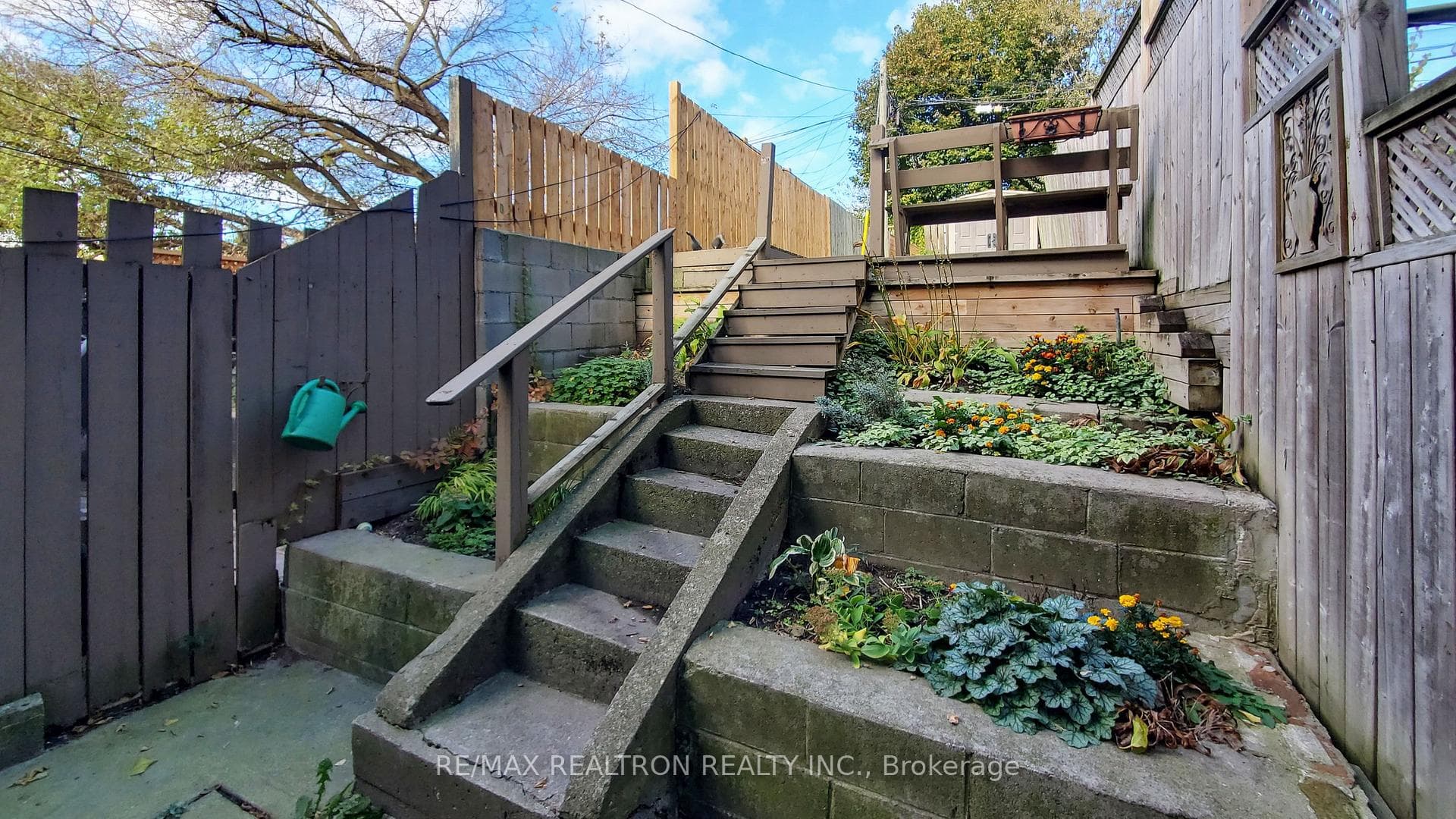 92 Walpole Avenue photo 39