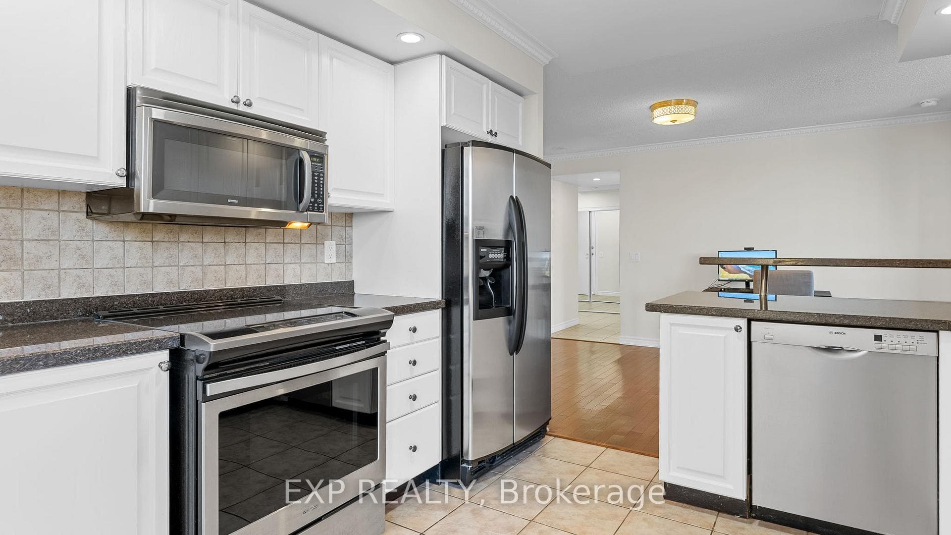 5233 Dundas Street Unit 420 photo 10