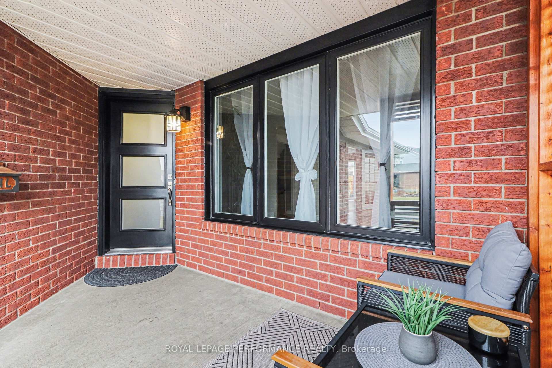 1006 Sheenboro Crescent photo 4