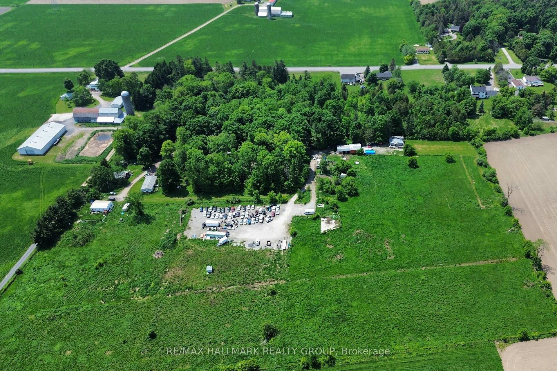 1675 Dunning Road photo 8