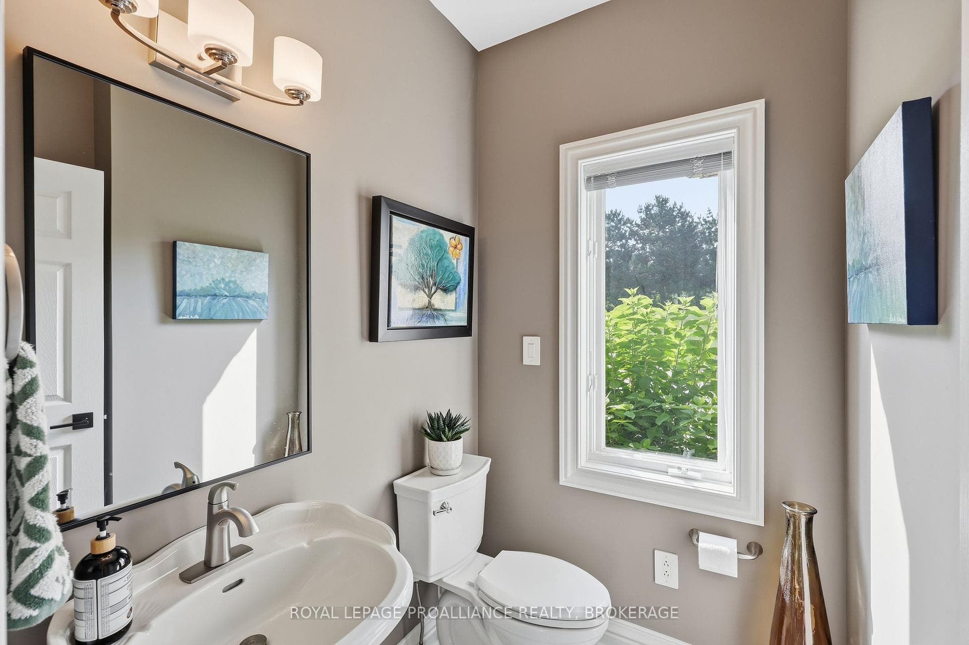 31 Leavis Shores N/A photo 26