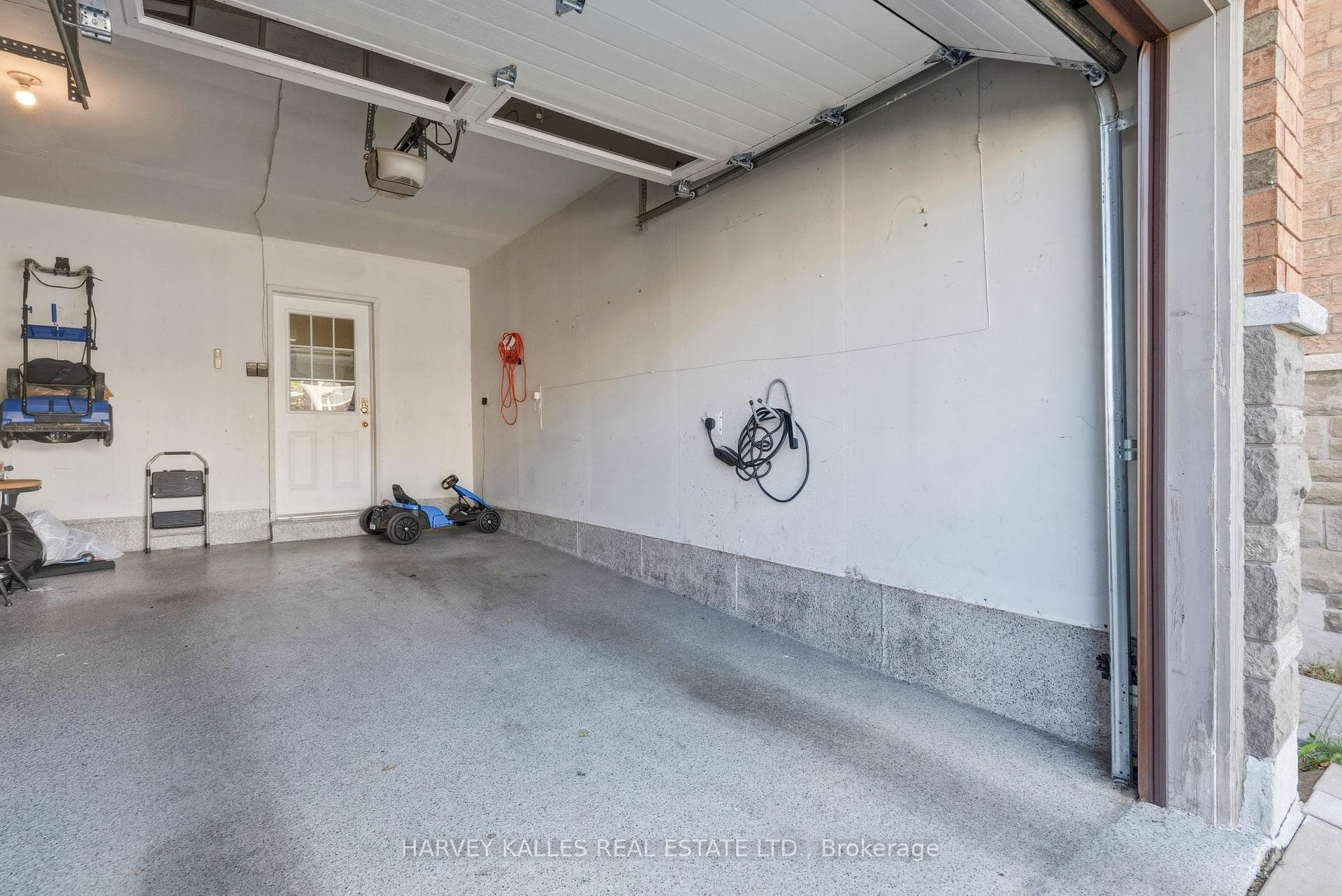 37 Grandwood Avenue photo 50
