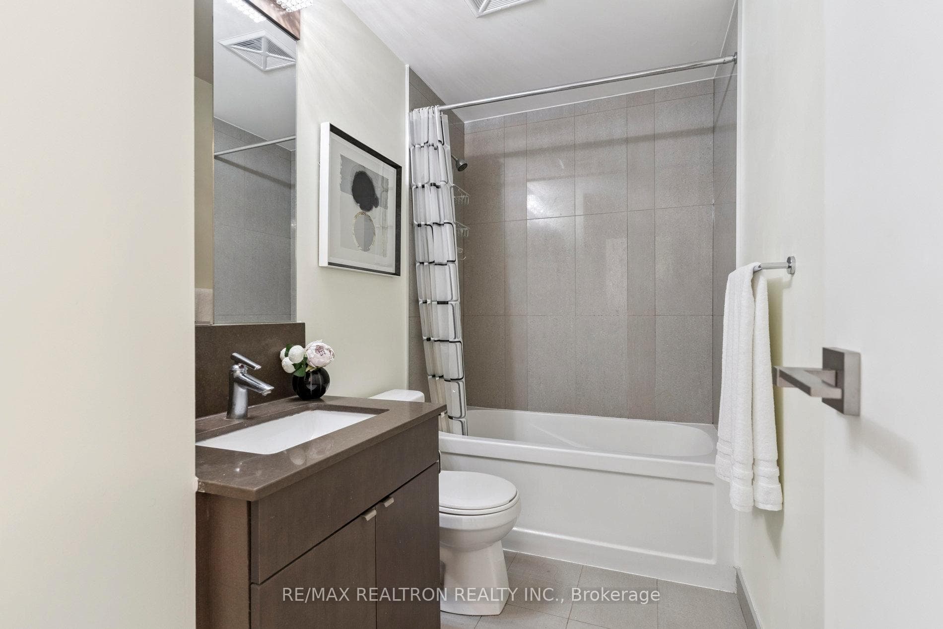 89 Dunfield Avenue Unit 2407 photo 35
