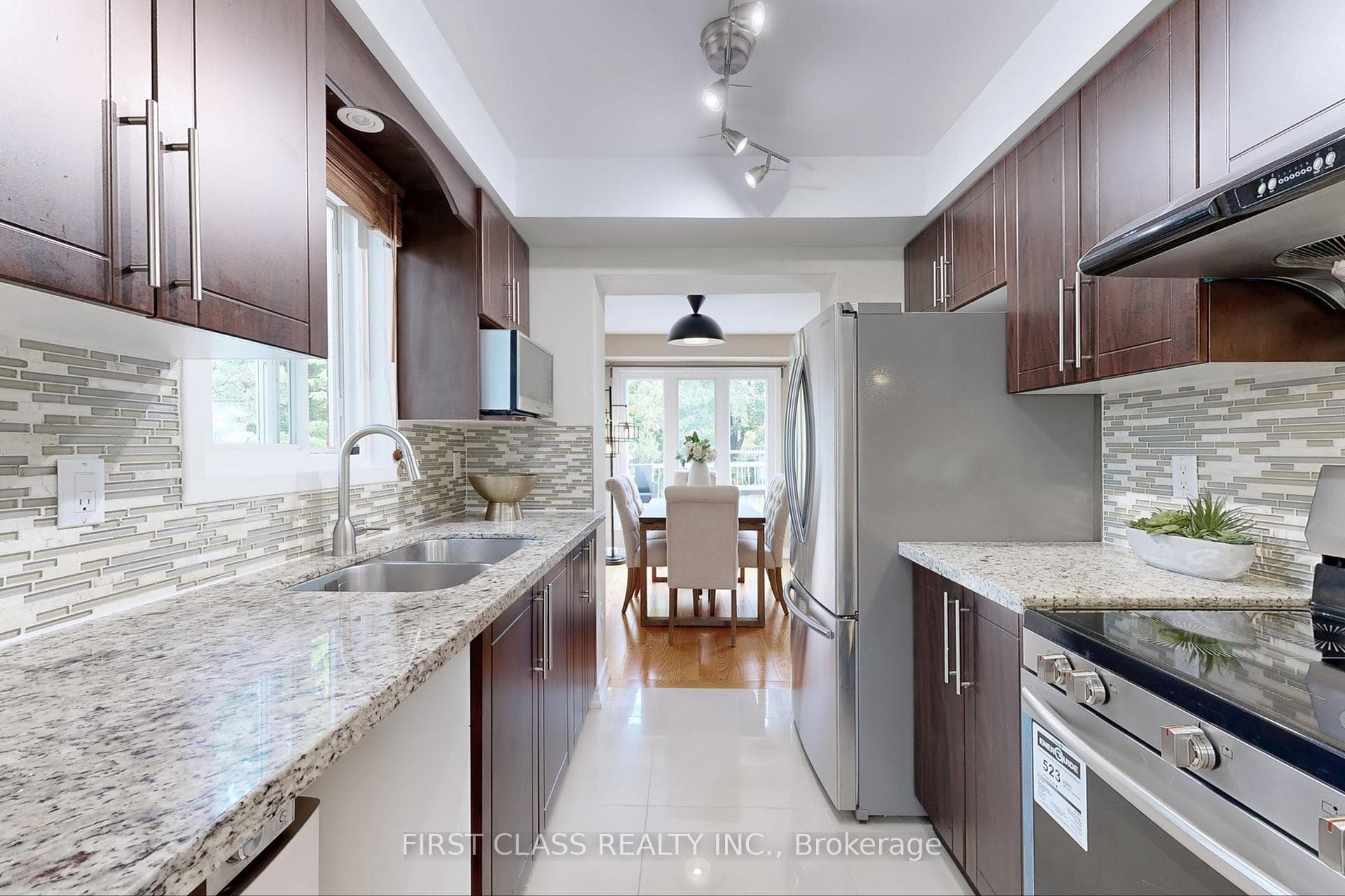 63 Moorehouse Drive photo 16