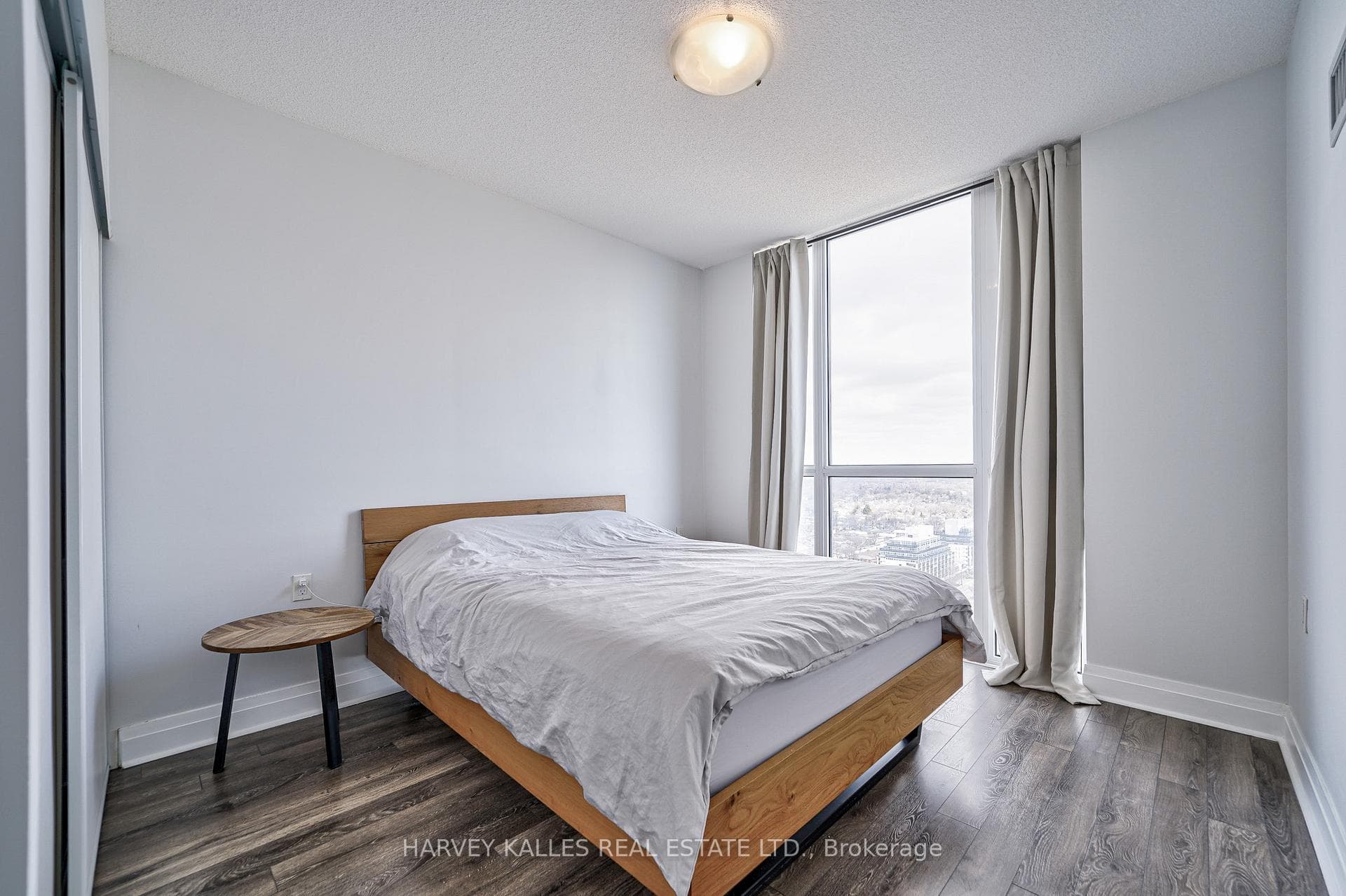 17 Zorra Street Unit 2204 photo 16