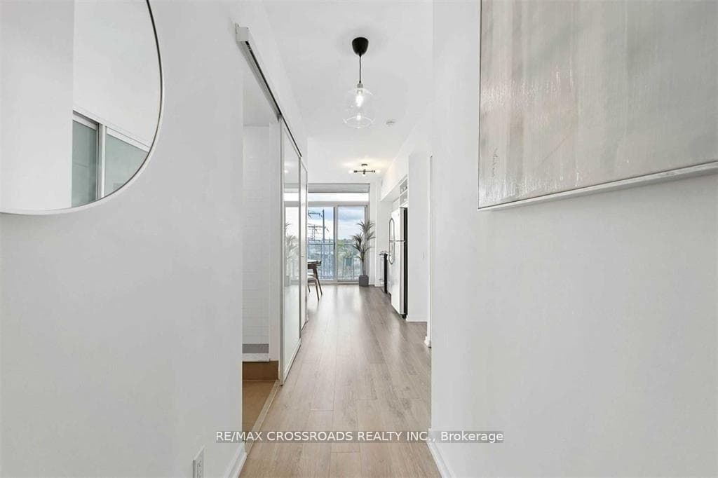 105 The Queensway Way Unit 603 photo 18