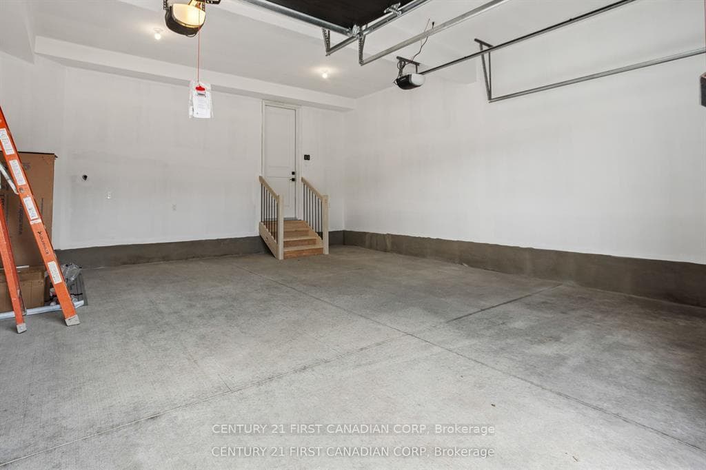 Lot 104 DARWIN Crescent photo 31
