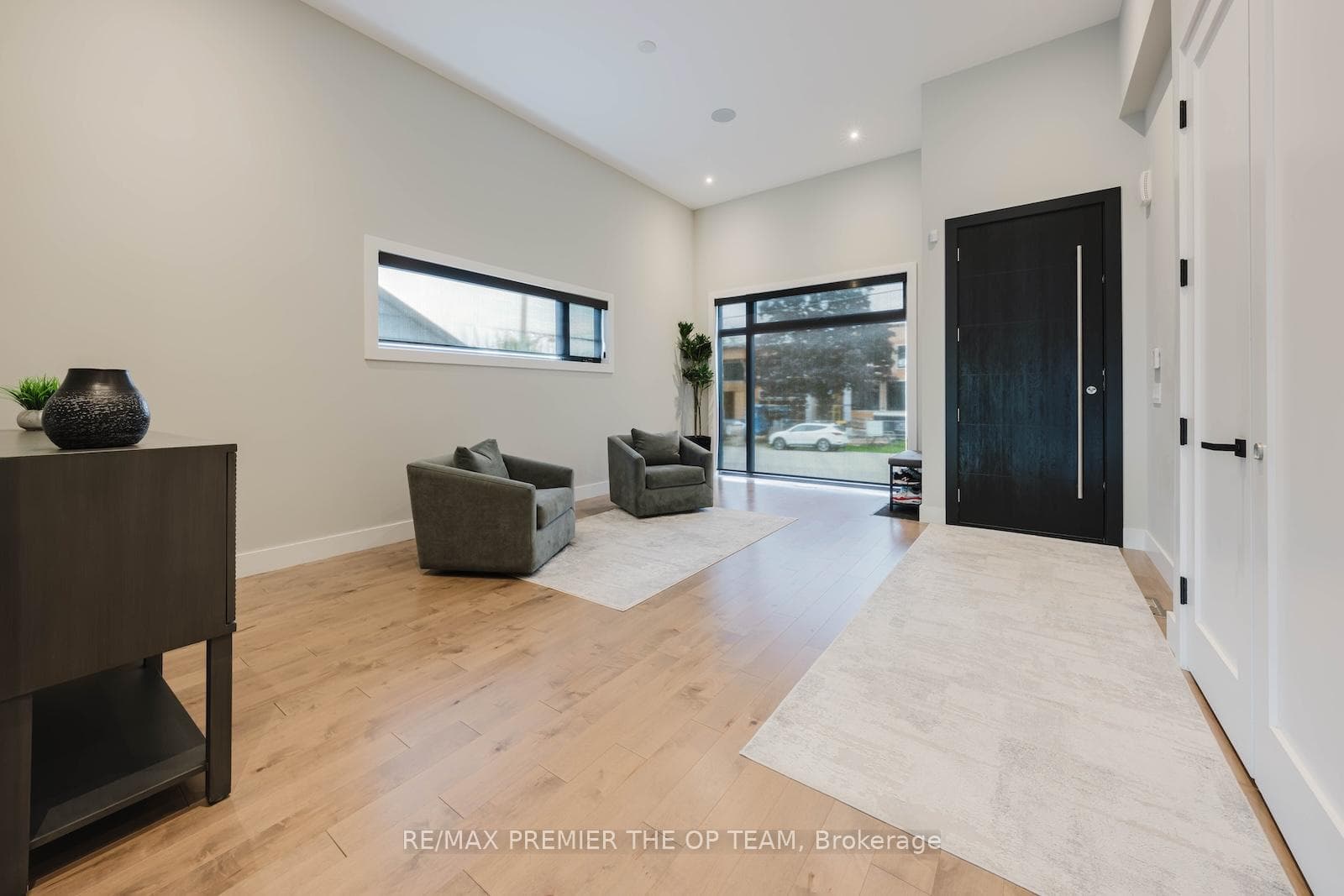 54 Cheltenham Avenue photo 9