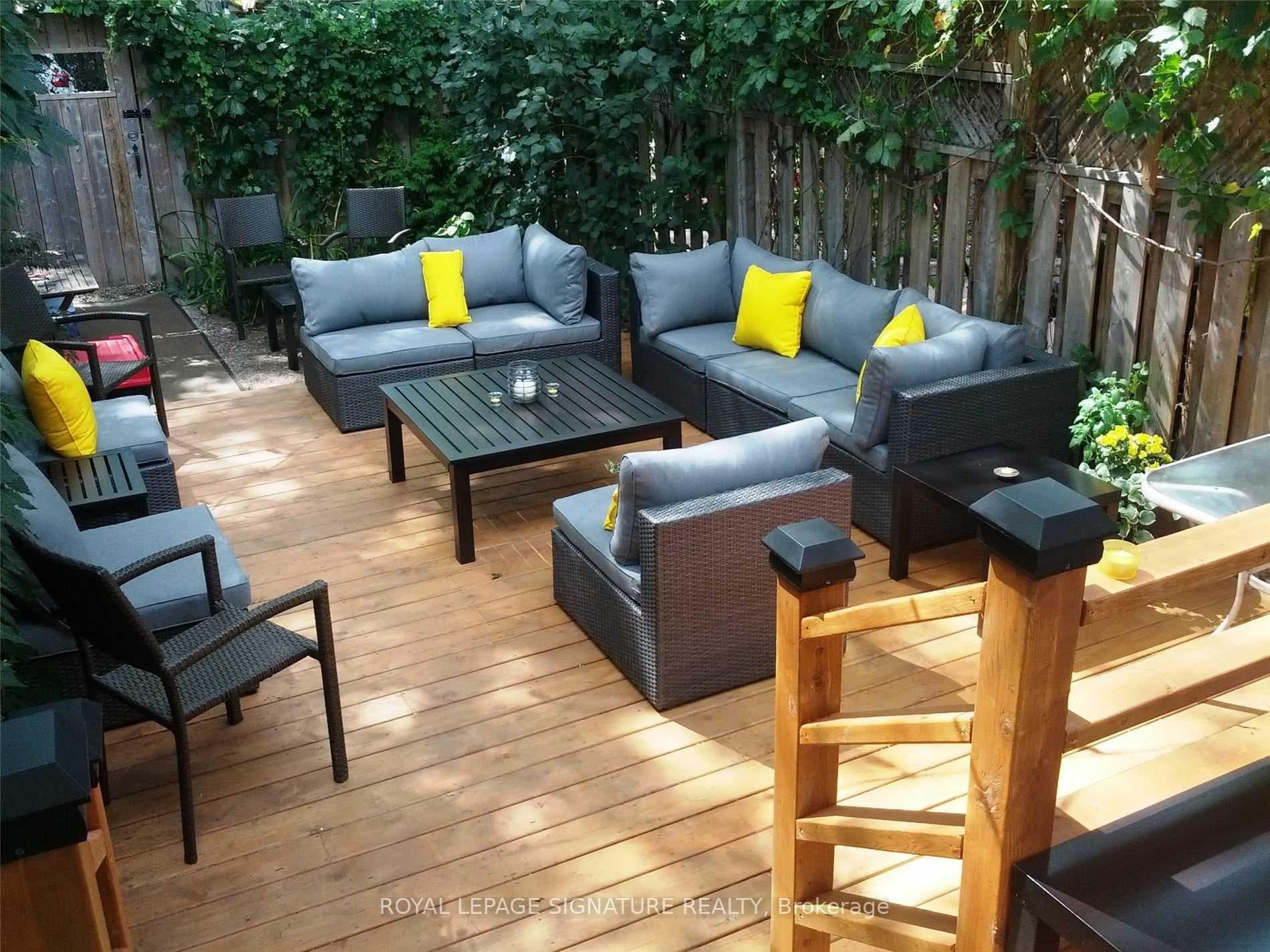 348 Logan Avenue photo 18