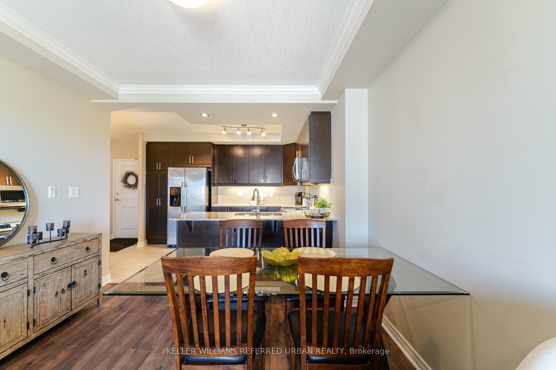 539 BELMONT Avenue Unit 704 photo 9