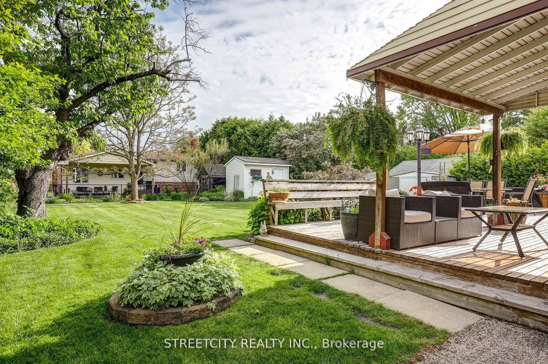 531 Elm Street photo 40