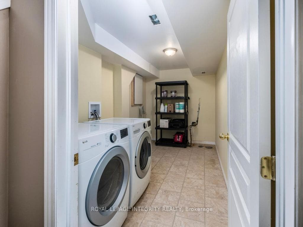 176 Parkin Circle photo 32