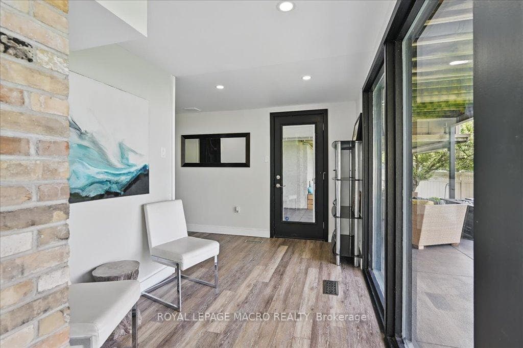 33 Leslie Drive photo 22