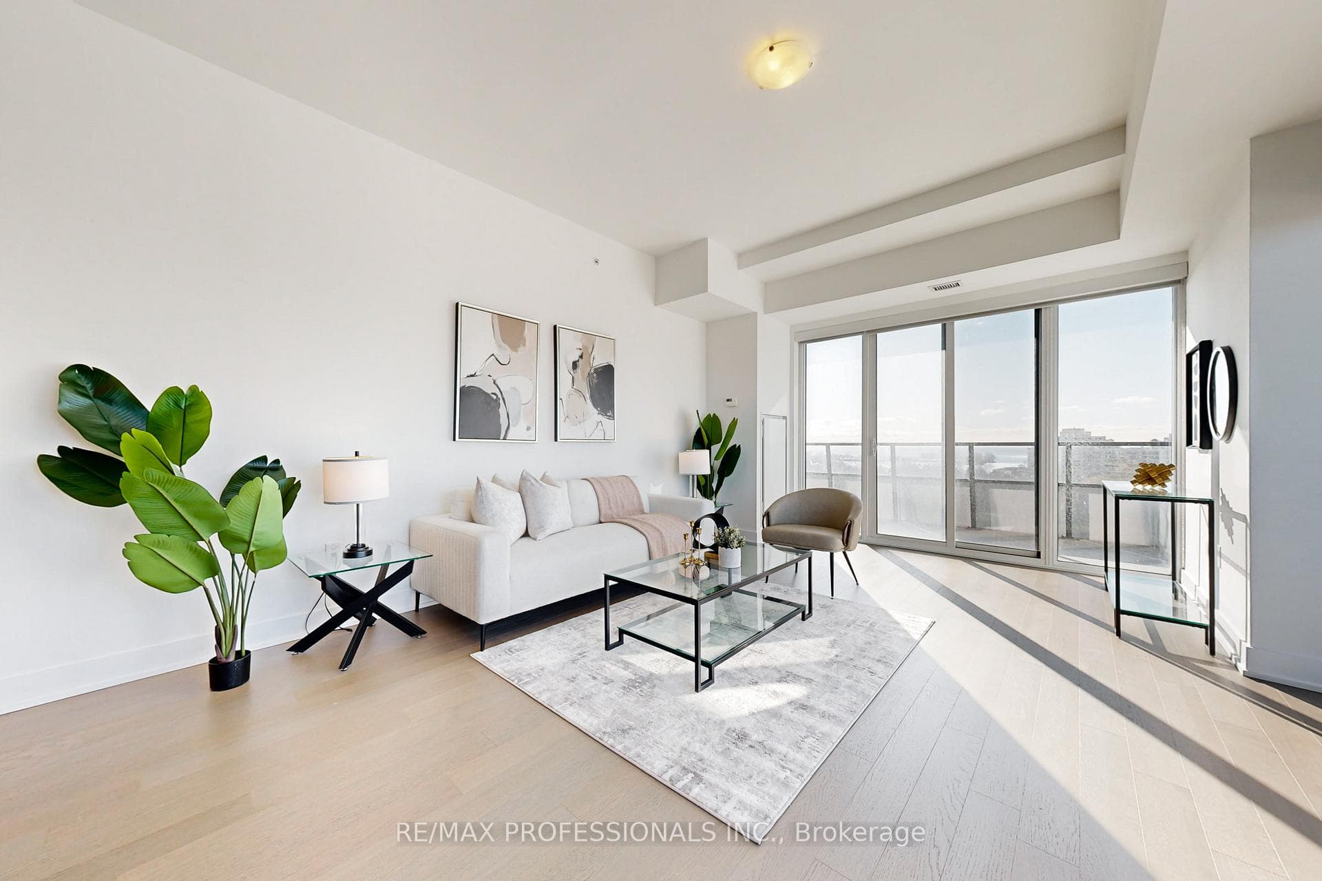 30 Shore Breeze Drive Unit 825 photo 18