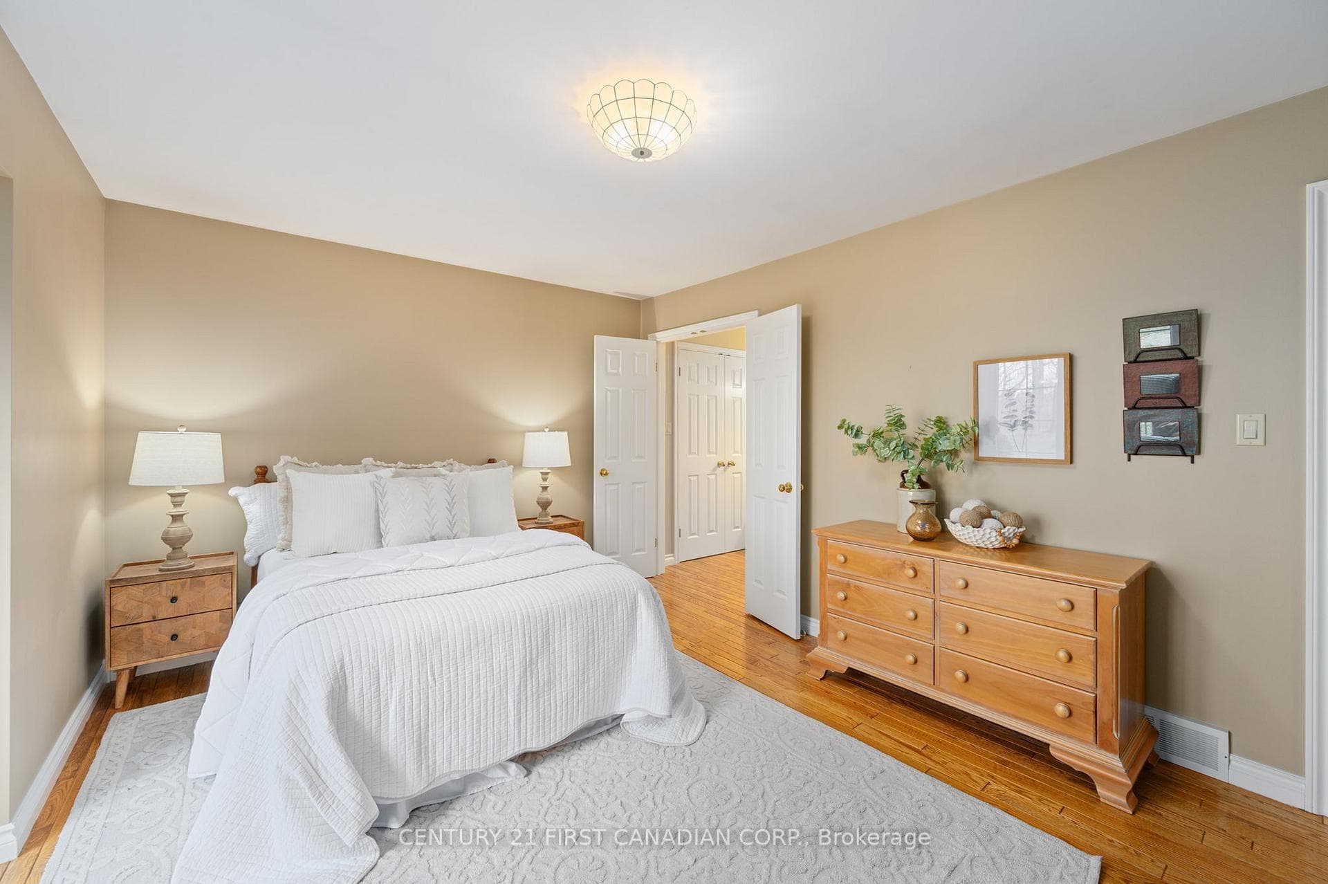 63 Davis Street photo 20