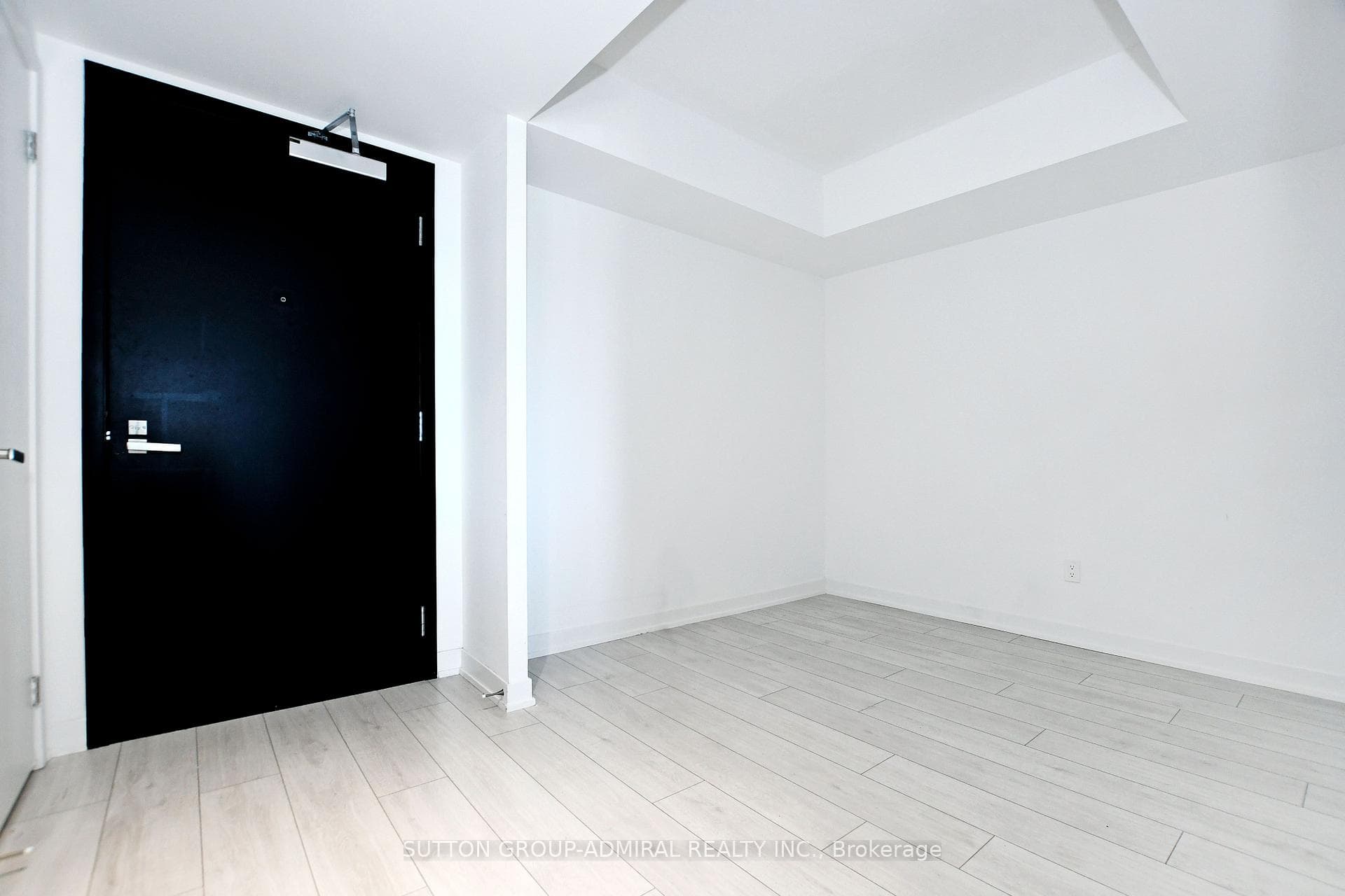 31 Tippett Road Unit 218 photo 6