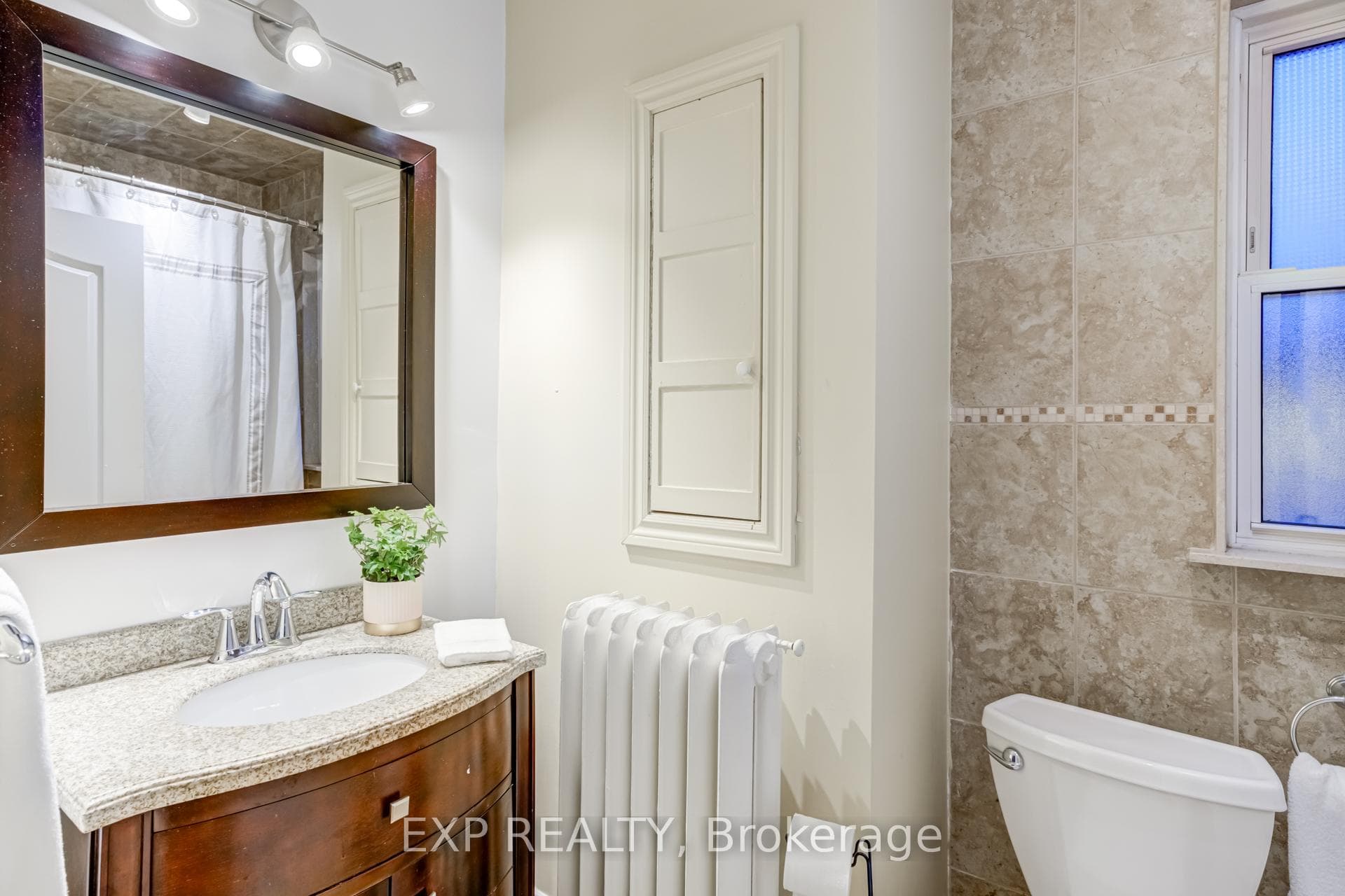 389 Delaware Avenue photo 20