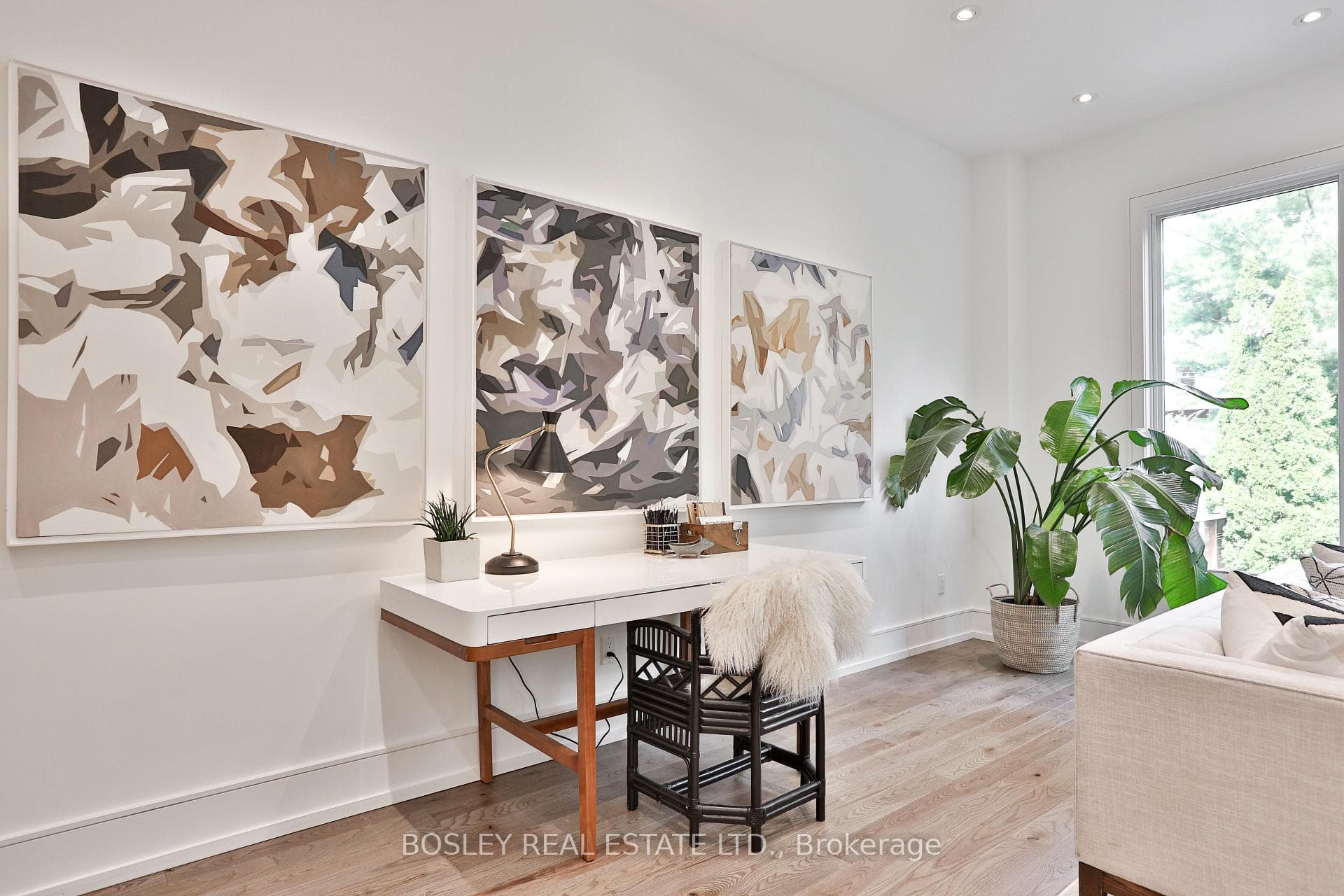 150 Albertus Avenue photo 17