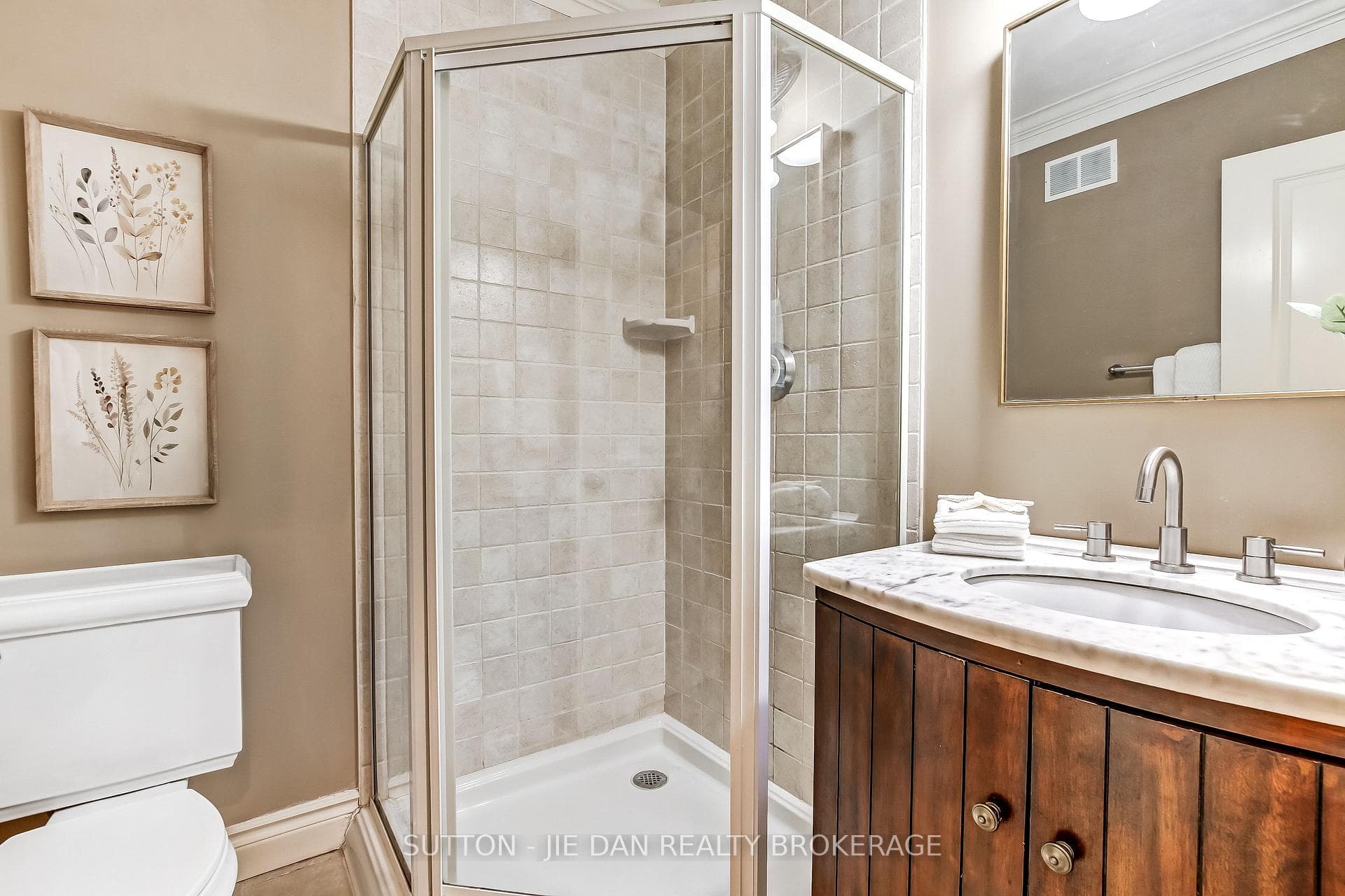 540 McGarrell Place photo 29