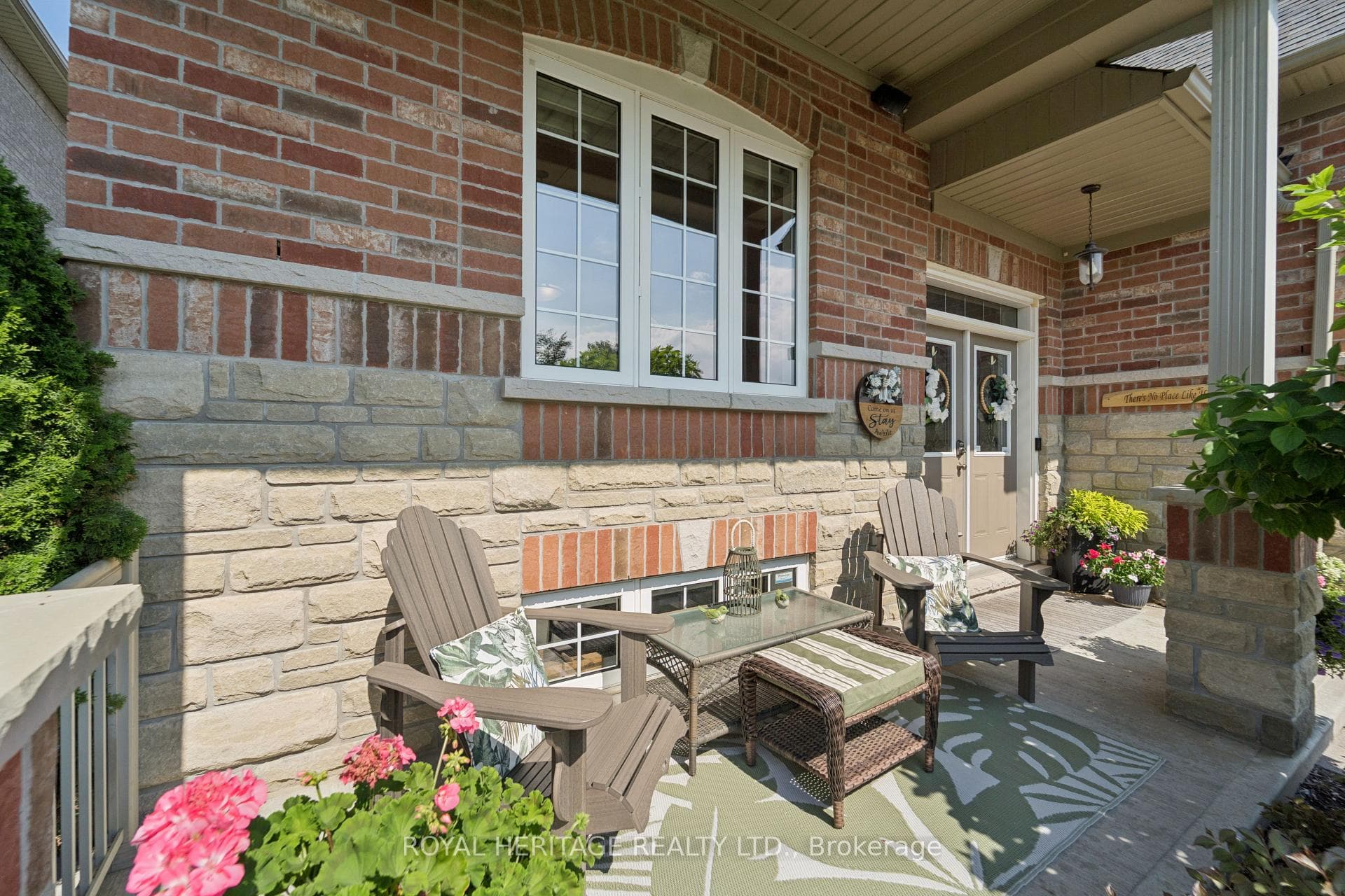 24 Corvinelli Drive photo 2